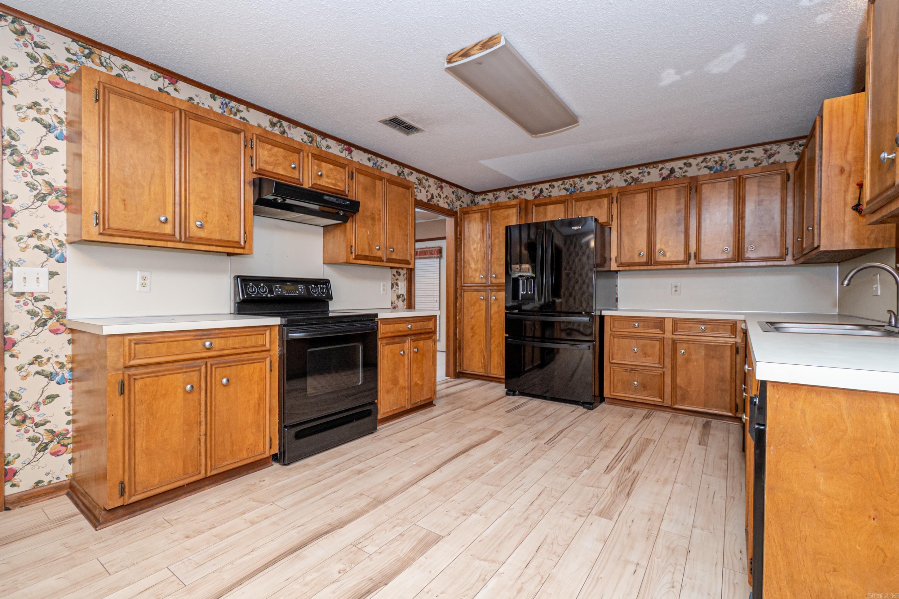 2010 W Oak St  El Dorado, AR