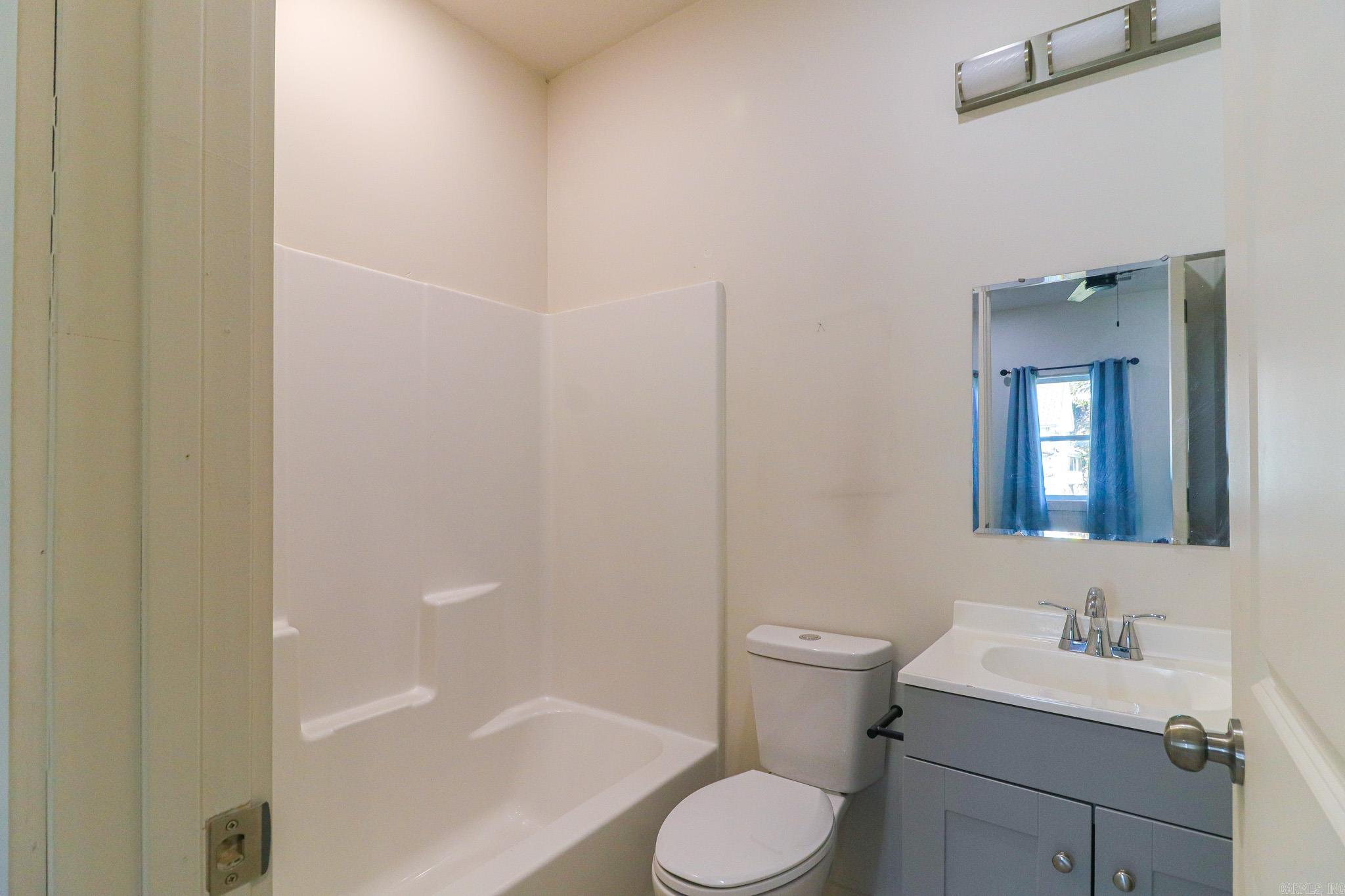 2105 Clark  Jonesboro, AR