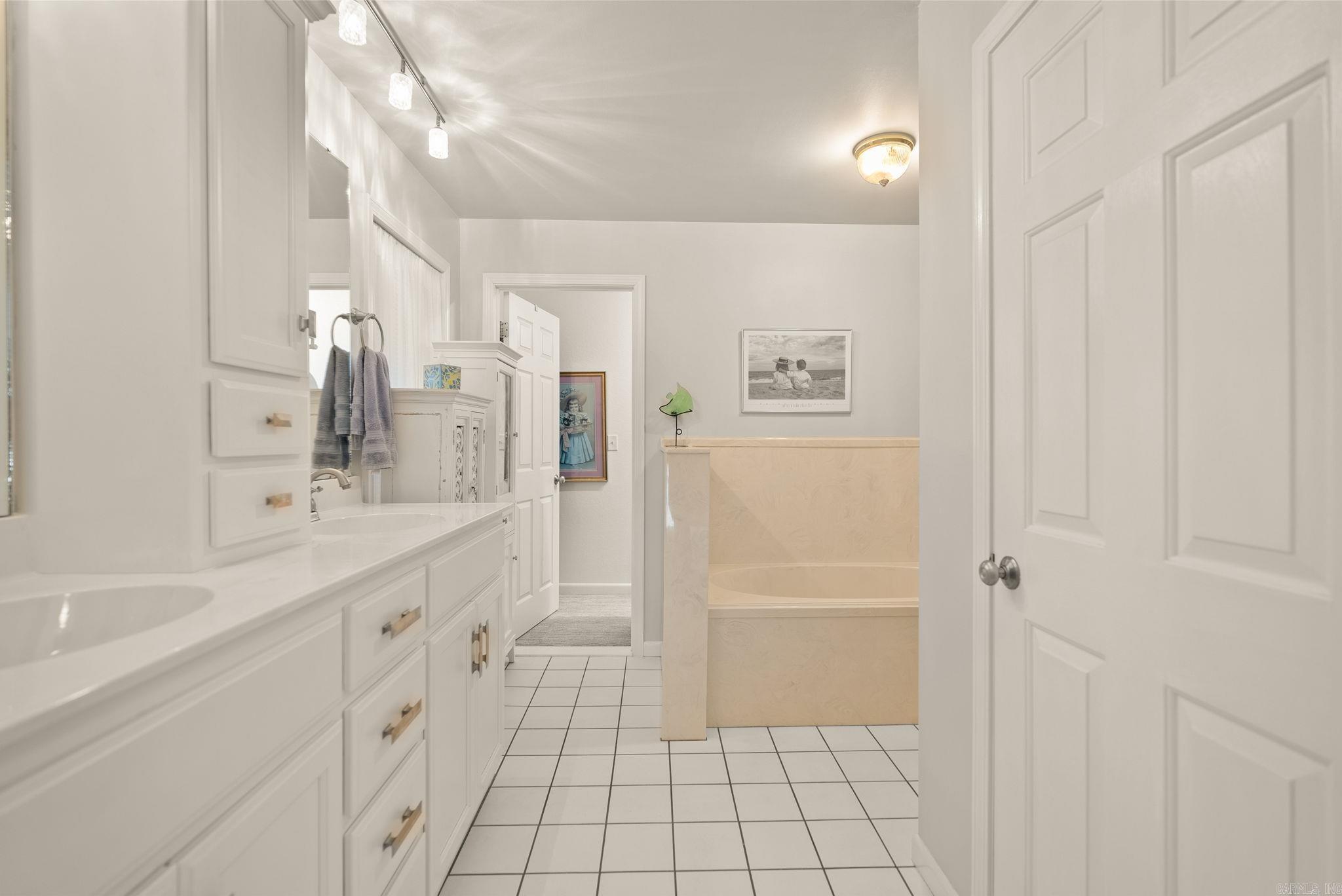 124 Sylvan Shores Dr.  Edgemont, AR