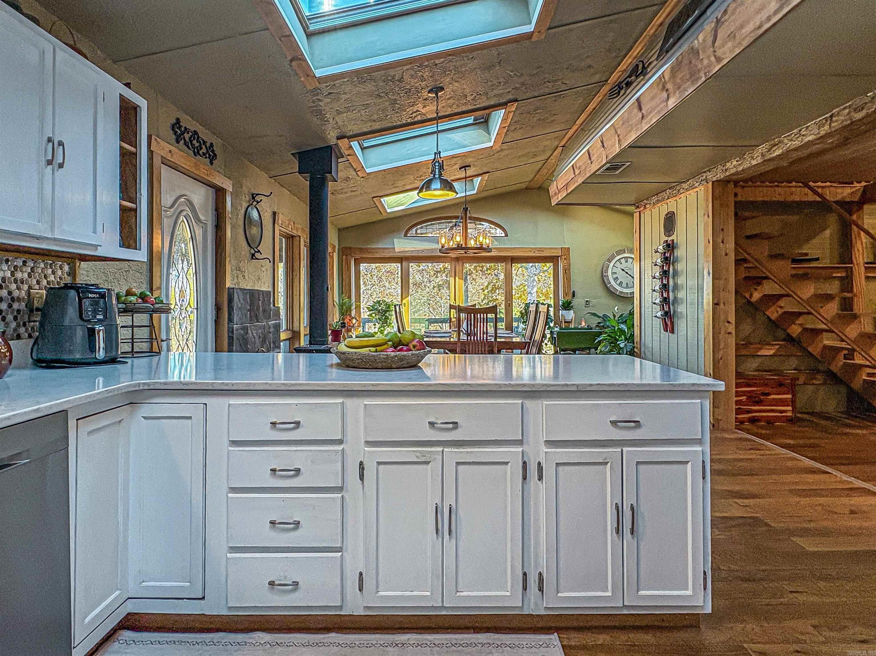 2268 MC 6035  Yellville, AR