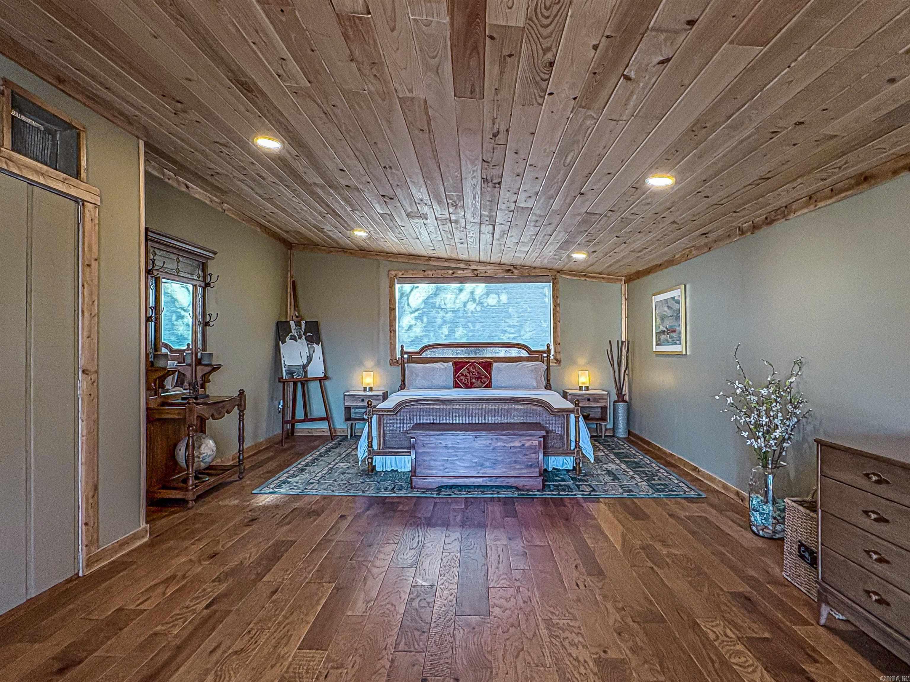 2268 MC 6035  Yellville, AR