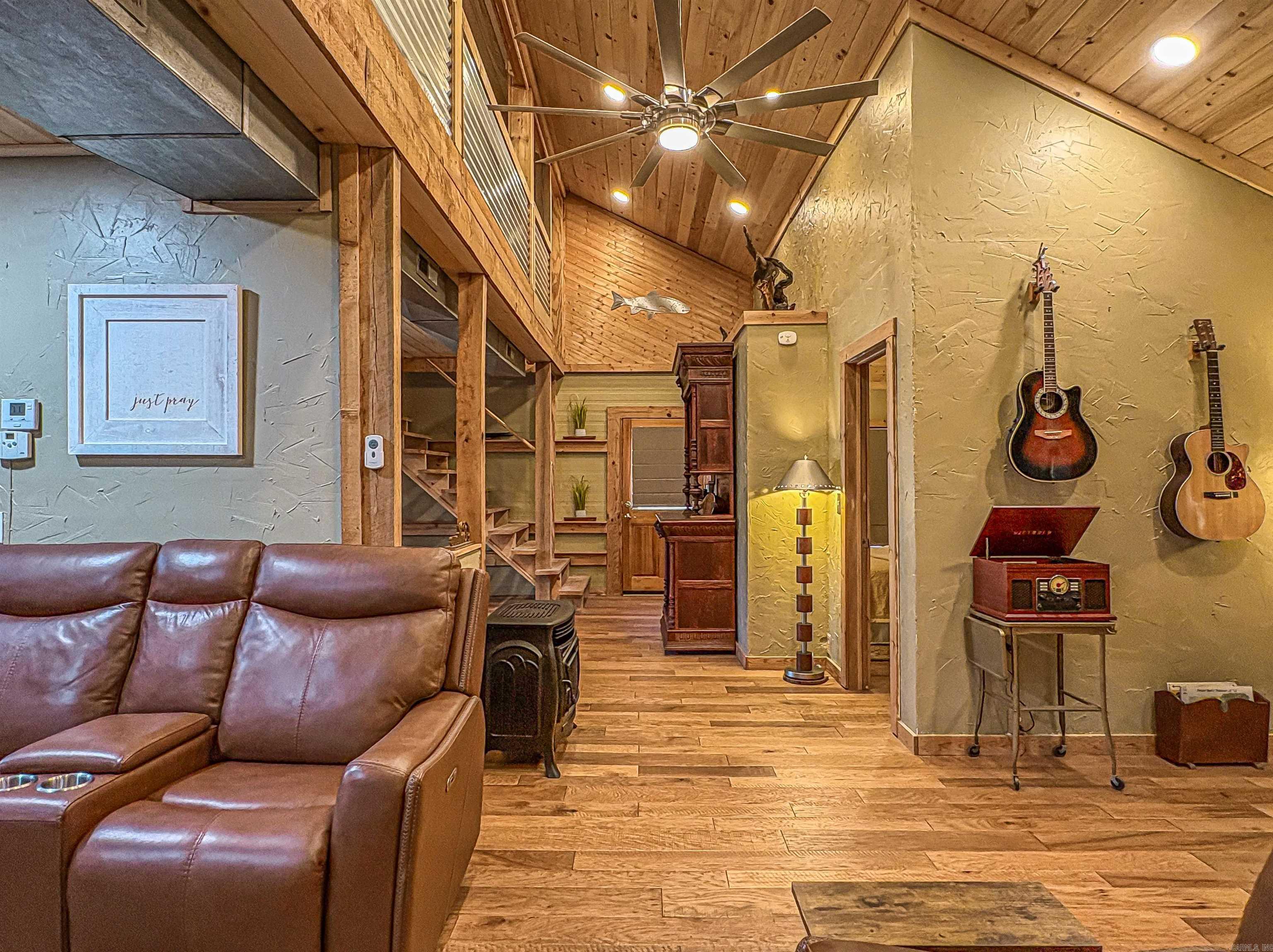 2268 MC 6035  Yellville, AR