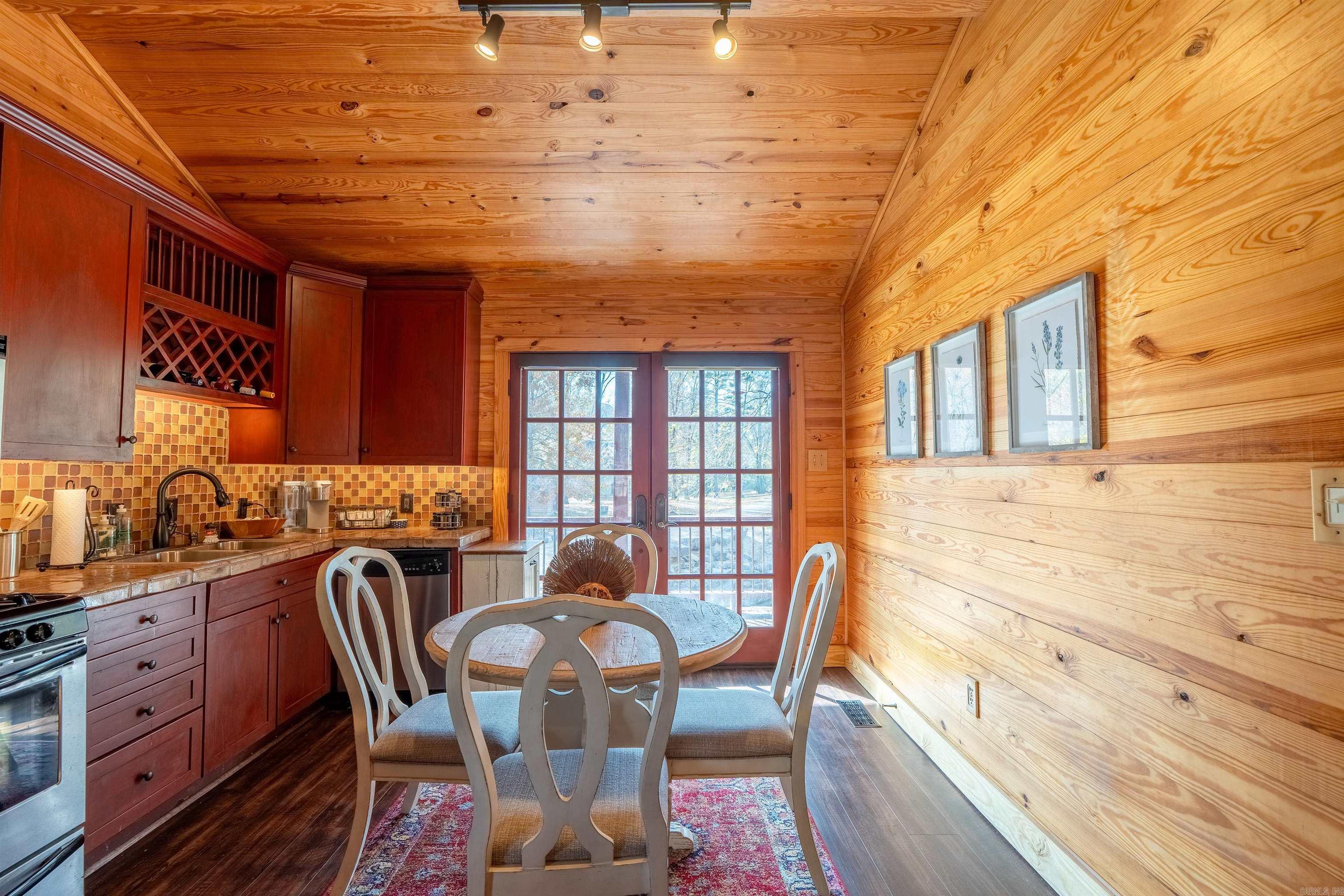 295 Primrose Creek  Heber Springs, AR