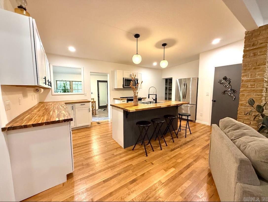 601 Clarence St.  Mountain View, AR