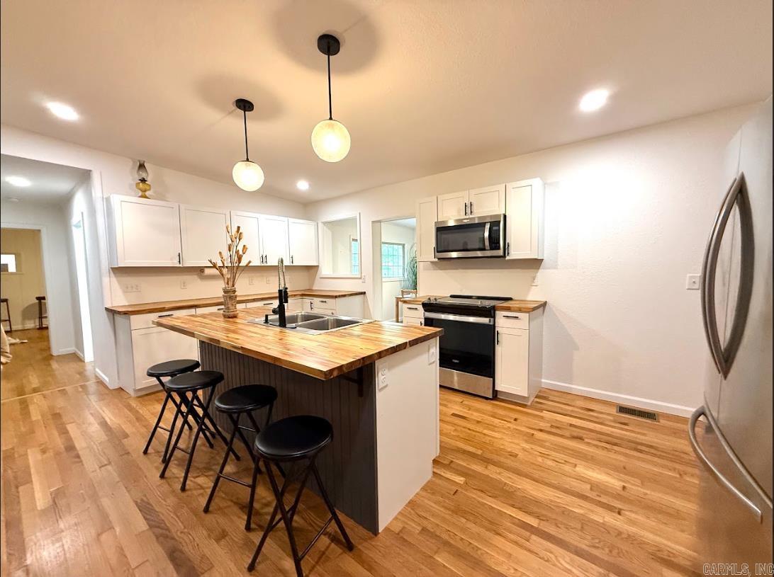 601 Clarence St.  Mountain View, AR