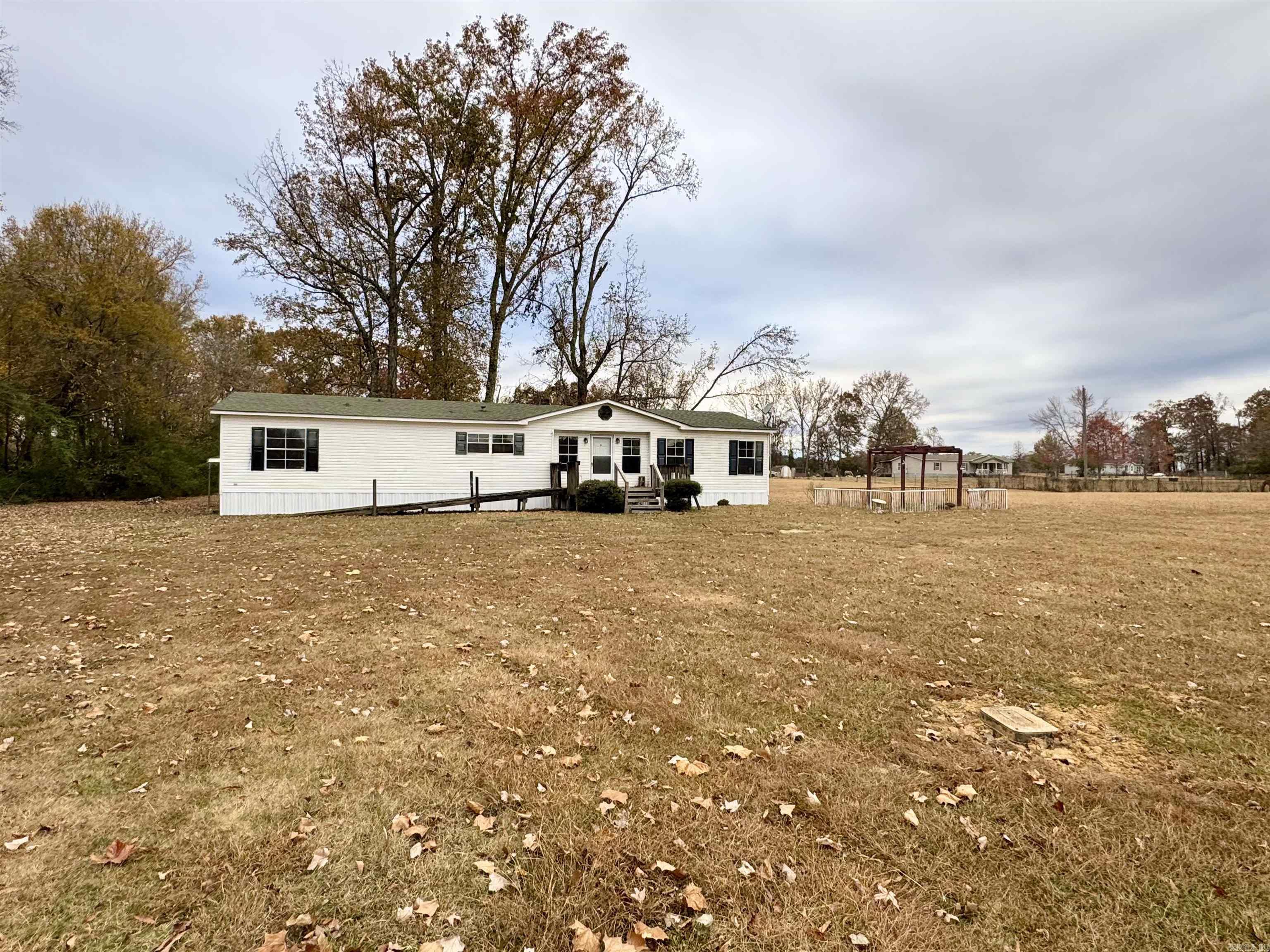 344 McFadden  Austin, AR