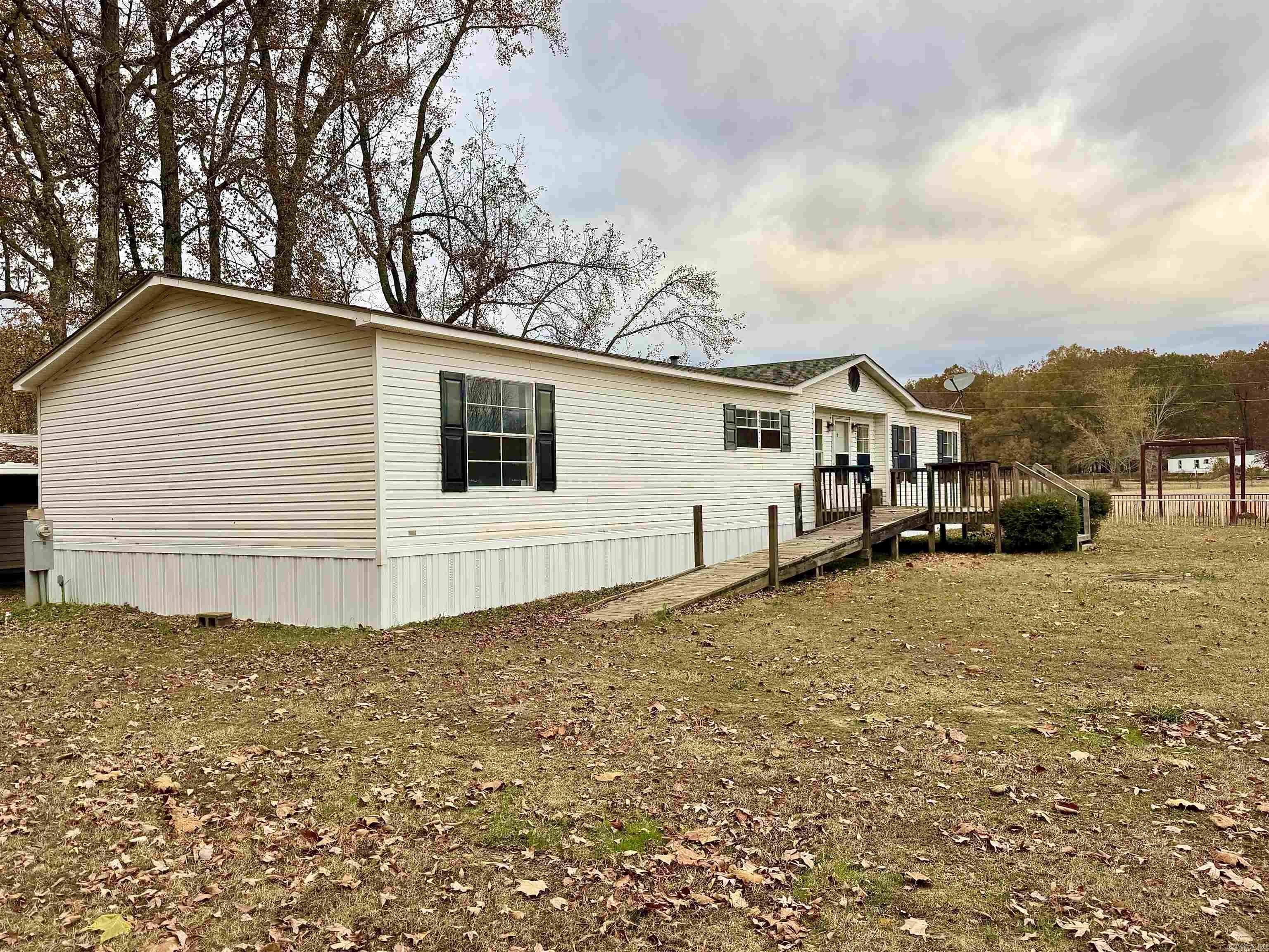 344 McFadden  Austin, AR