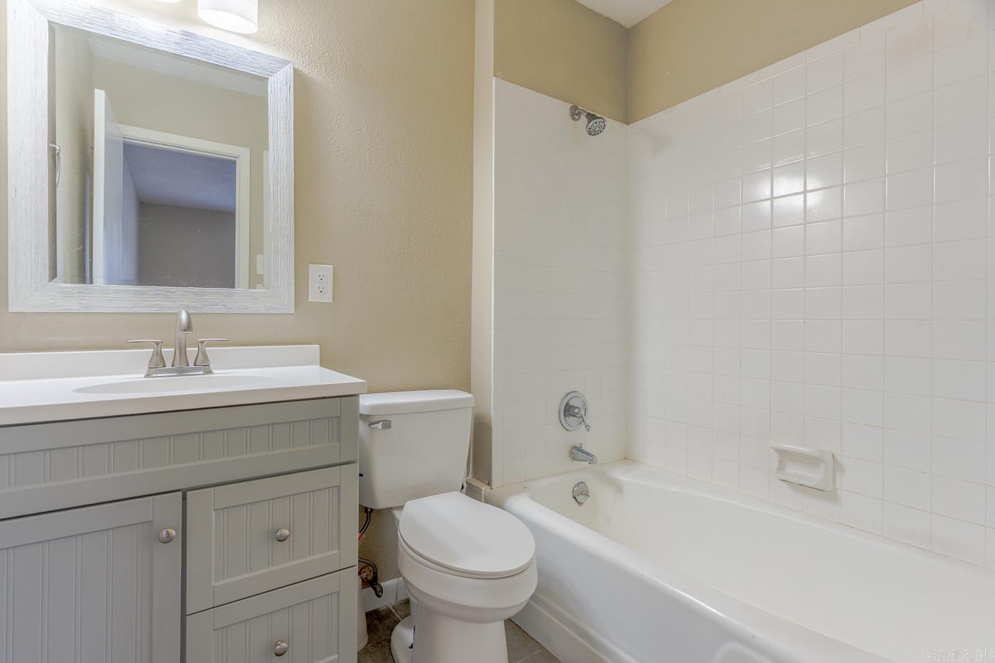 1925 W Nettleton Ave  Jonesboro, AR