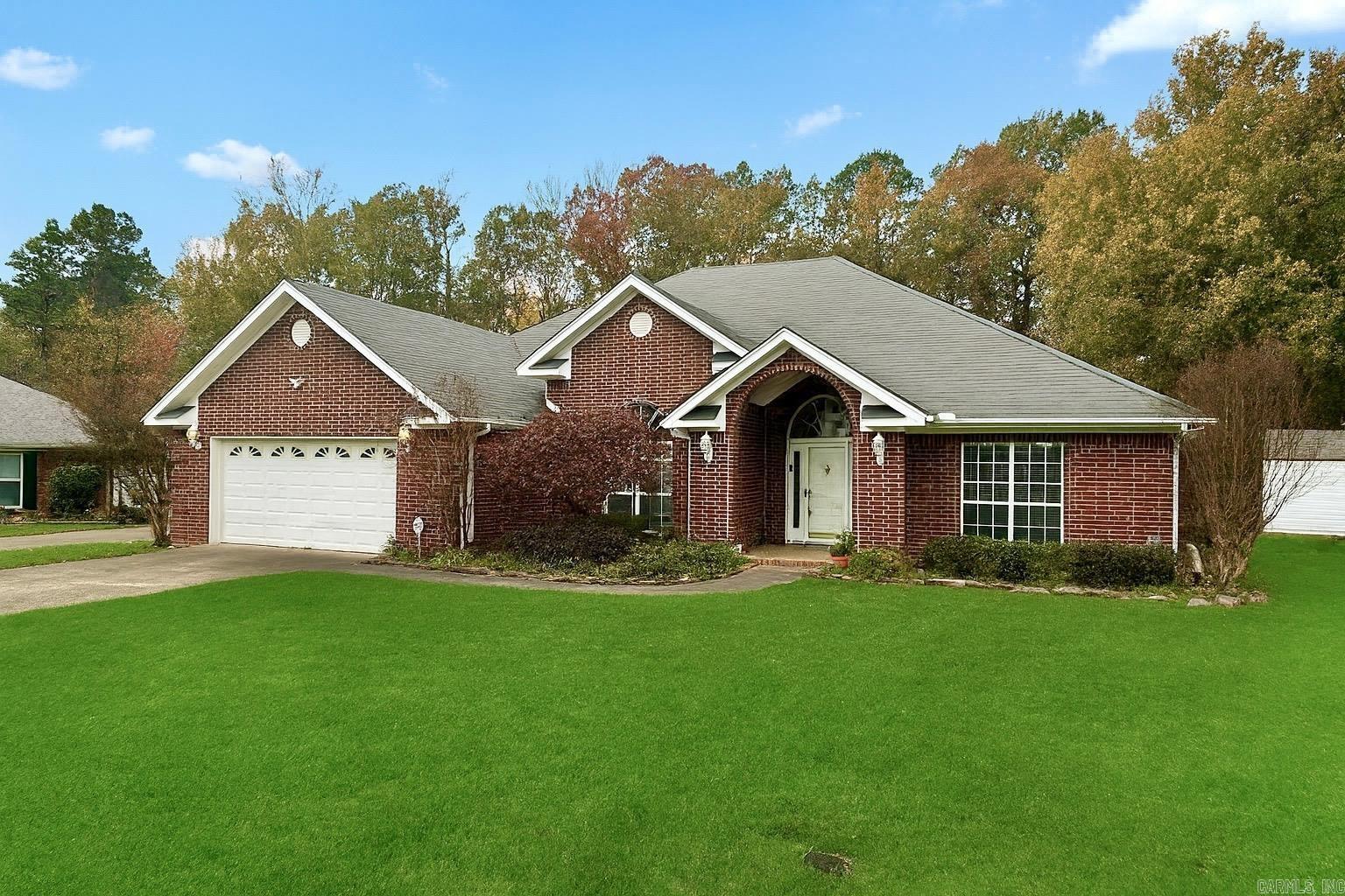 7 Blue Mountain Cv  Maumelle, AR