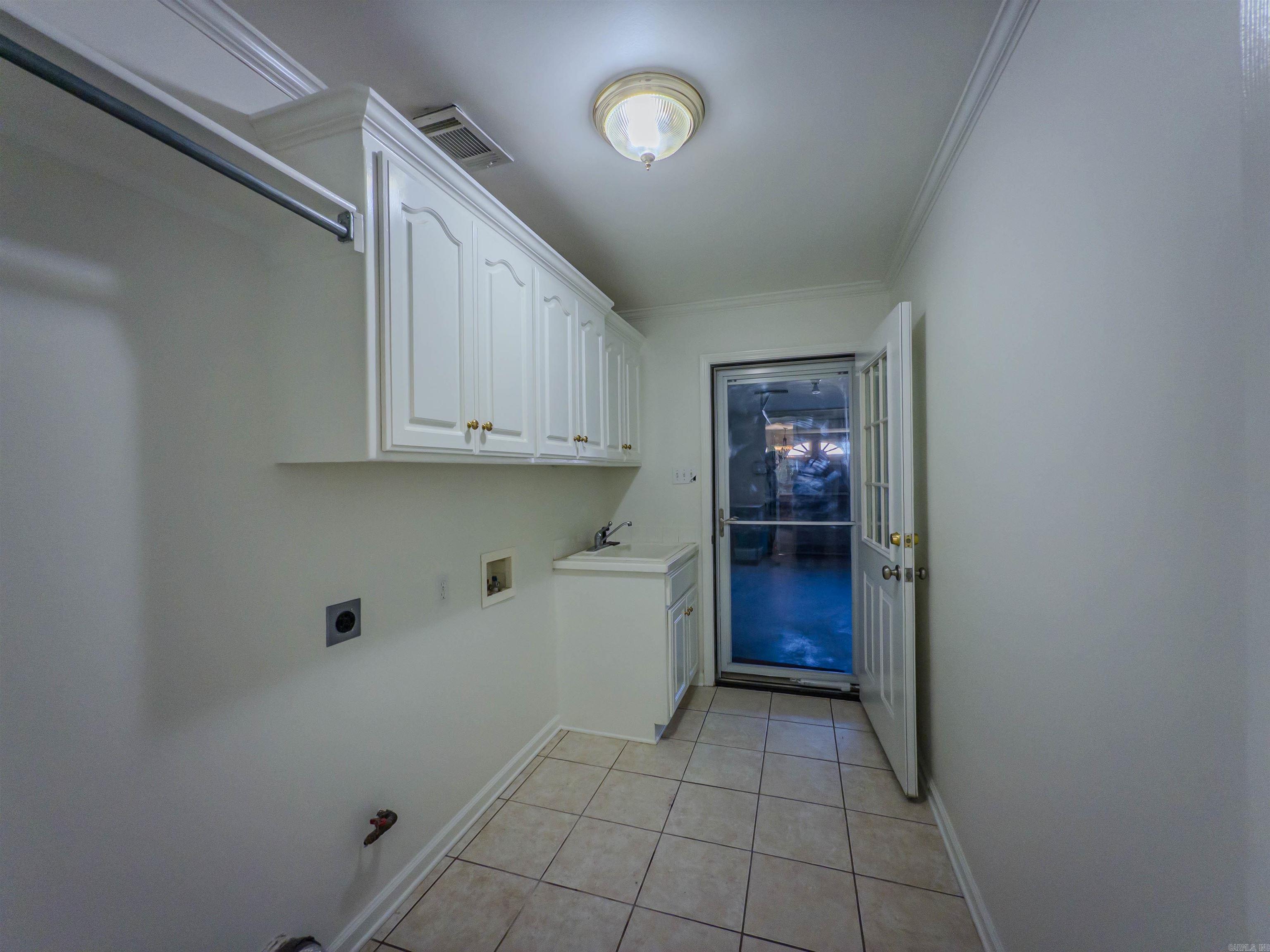 7 Blue Mountain Cv  Maumelle, AR