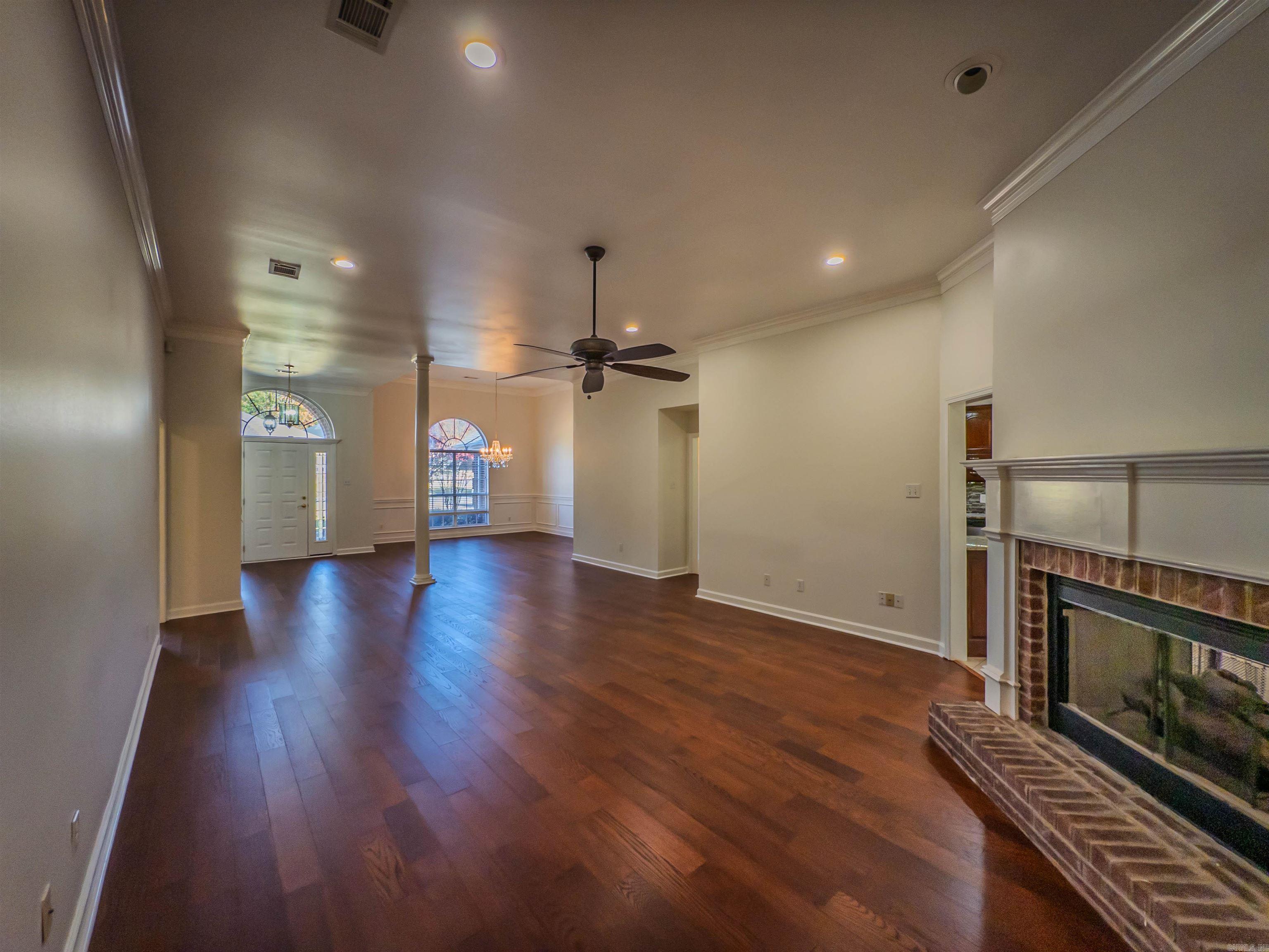 7 Blue Mountain Cv  Maumelle, AR