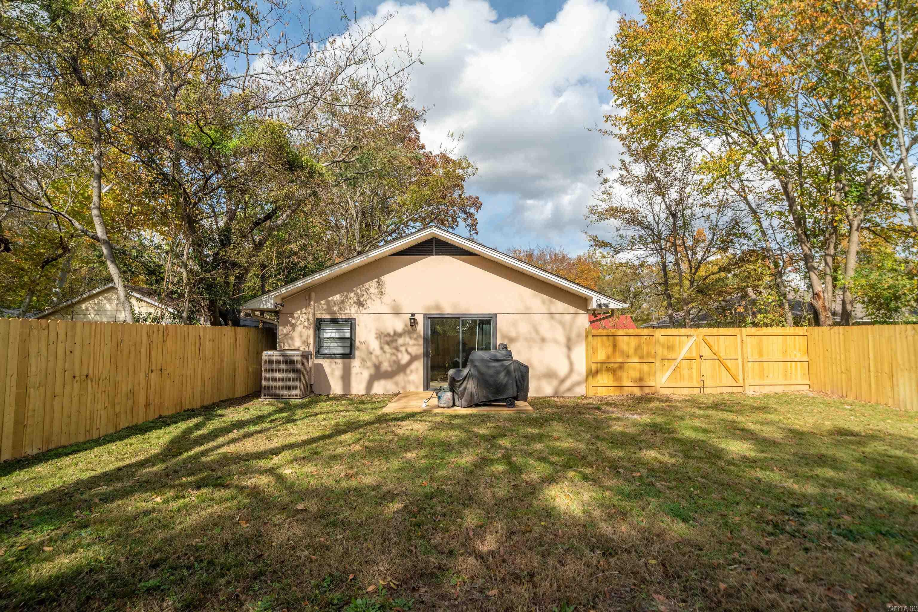 261 woodlawn  Hot Springs, AR