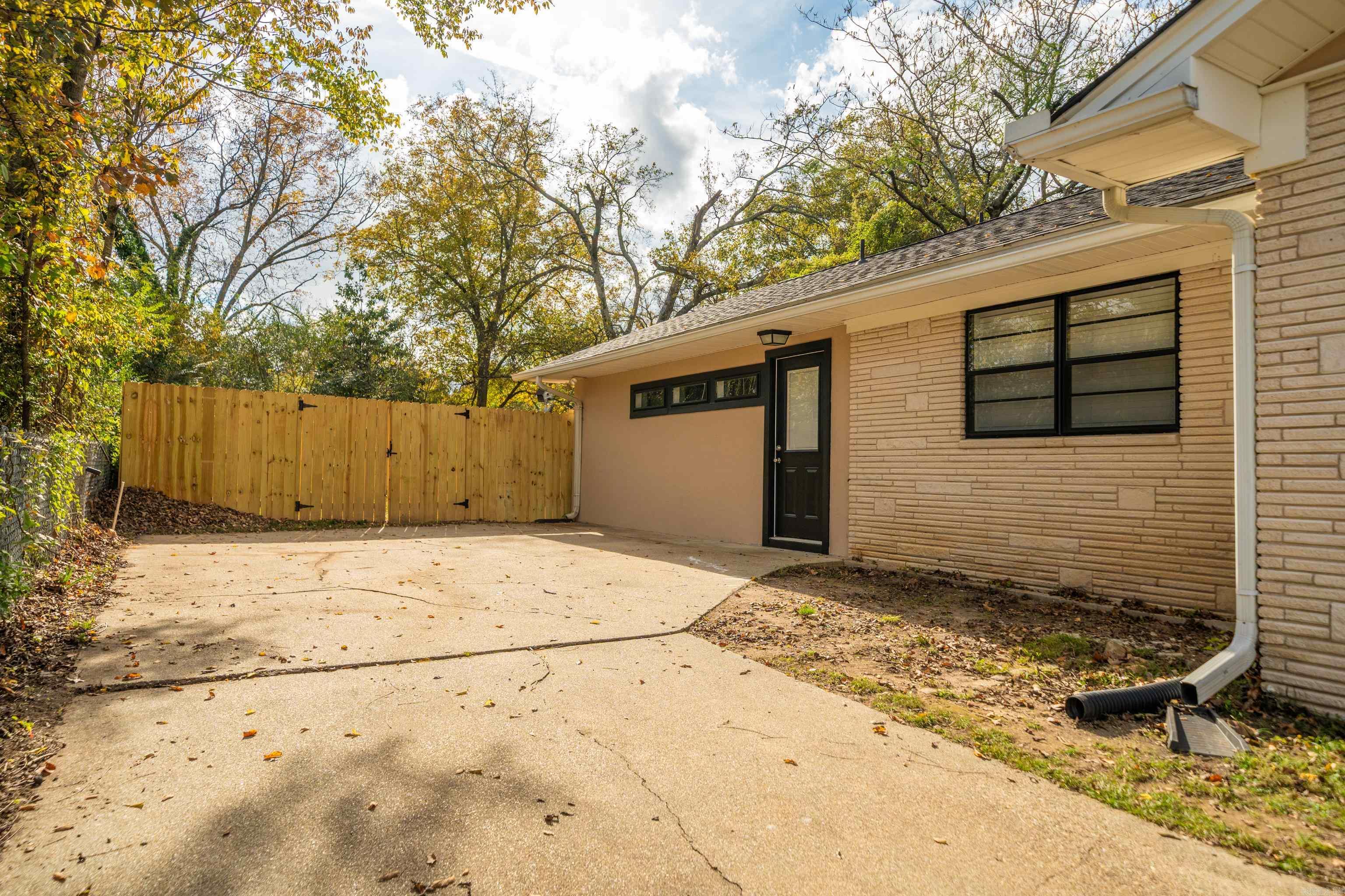 261 woodlawn  Hot Springs, AR