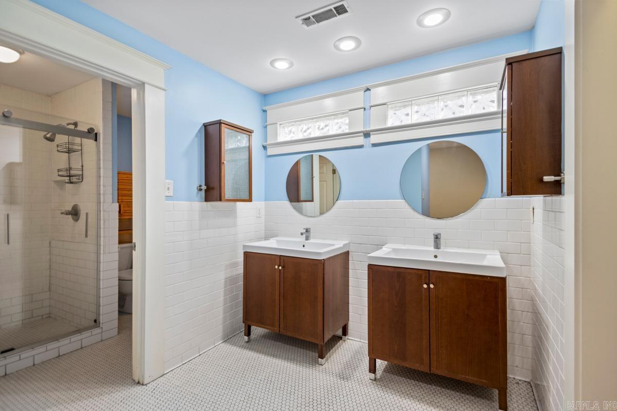 5009 N Lookout  Little Rock, AR