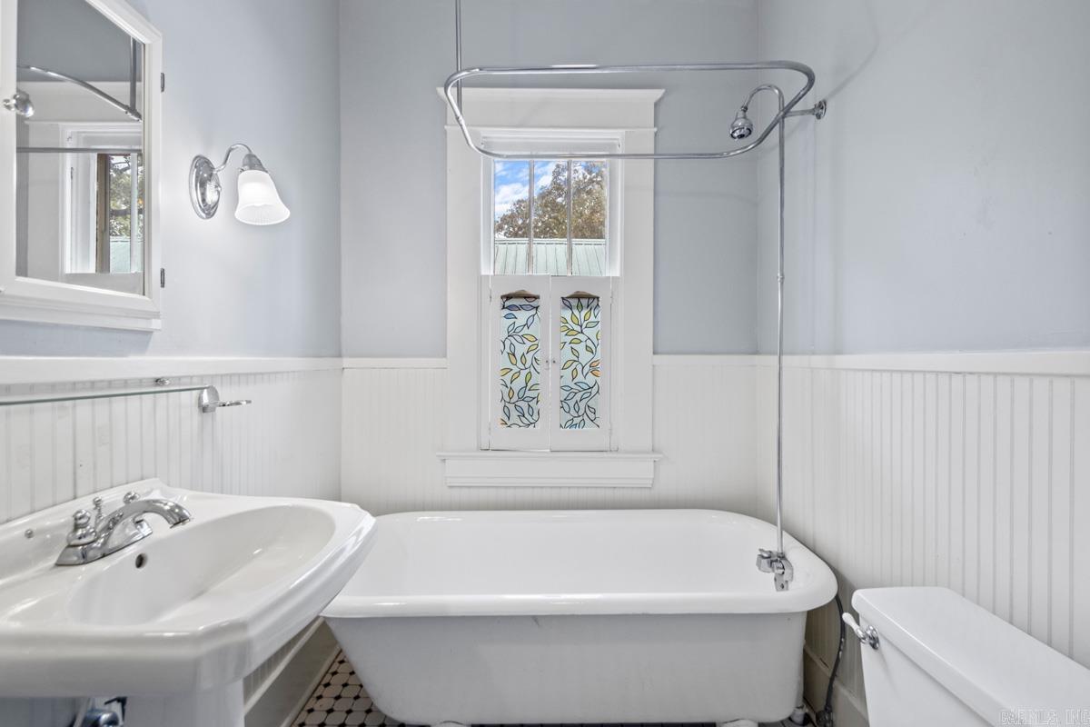 5009 N Lookout  Little Rock, AR