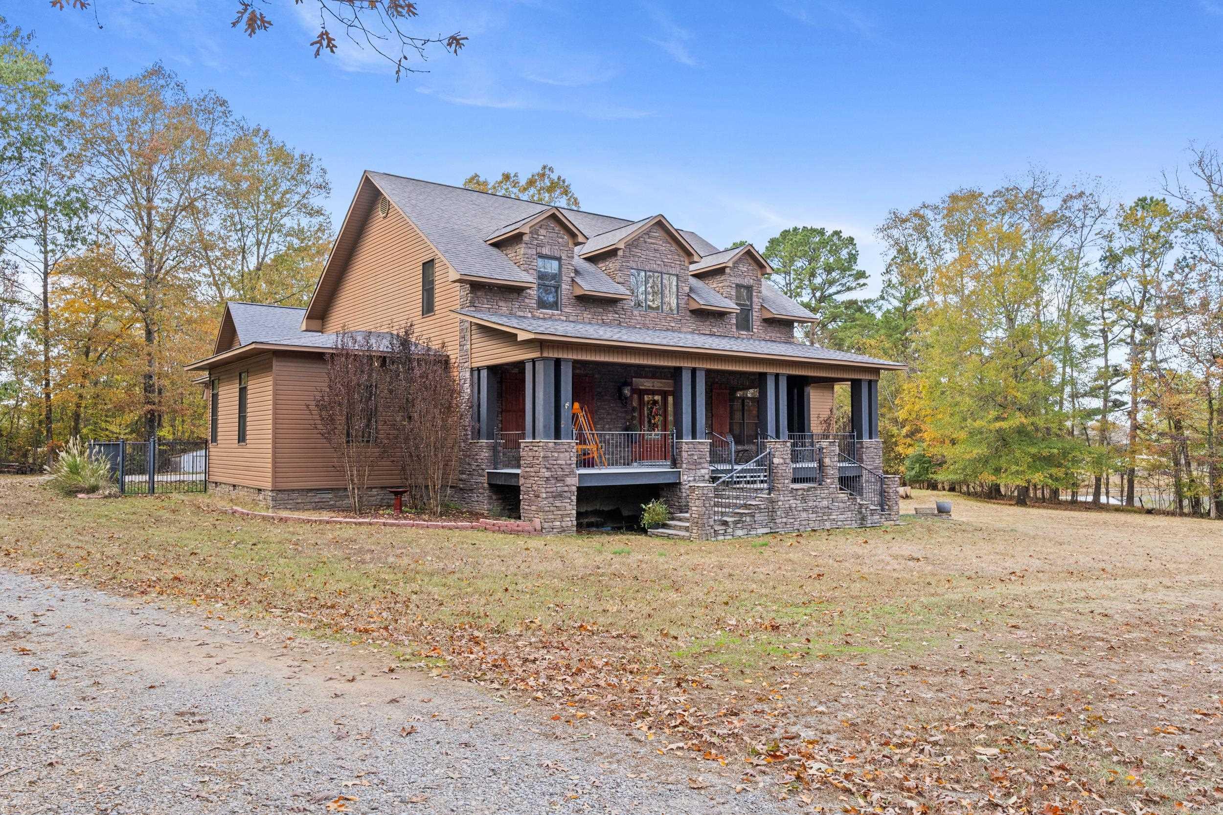 1919 Tudor Loop  Benton, AR