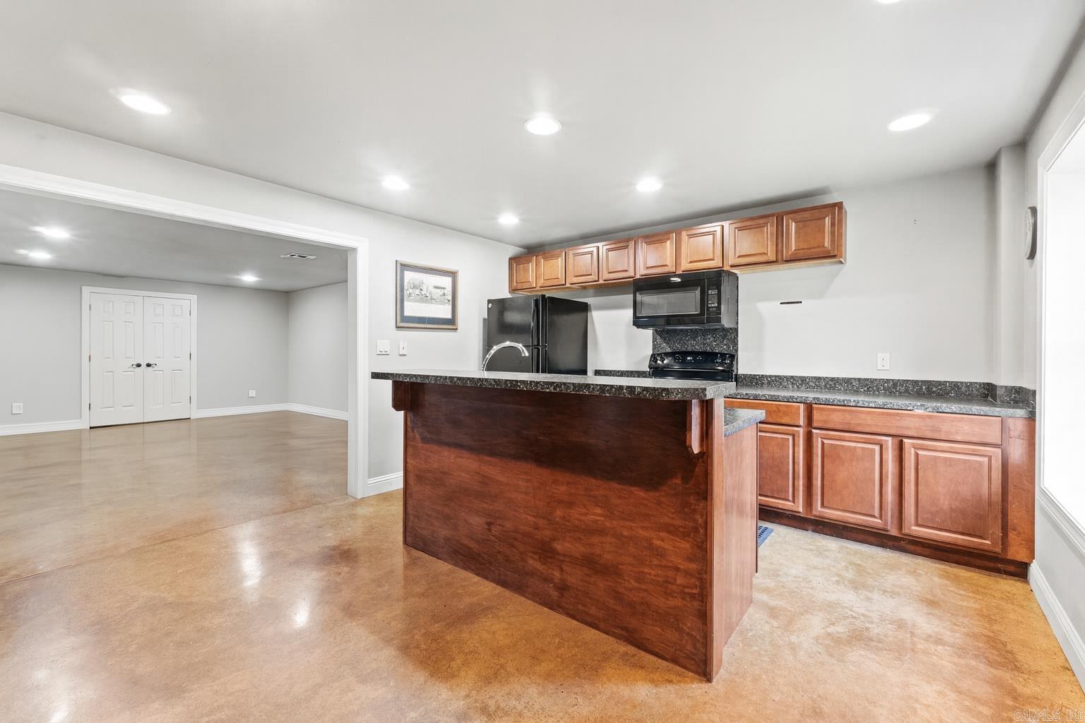 1919 Tudor Loop  Benton, AR