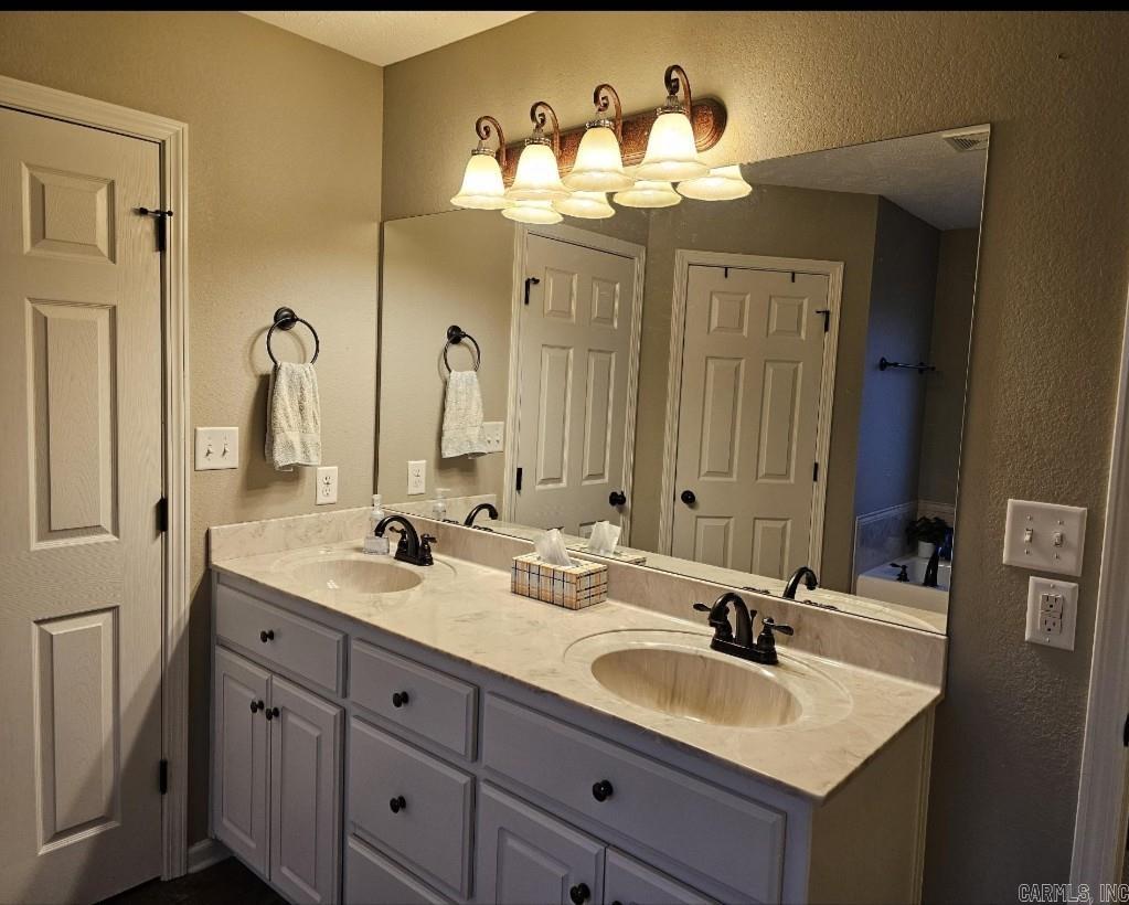 709 Mango  Austin, AR