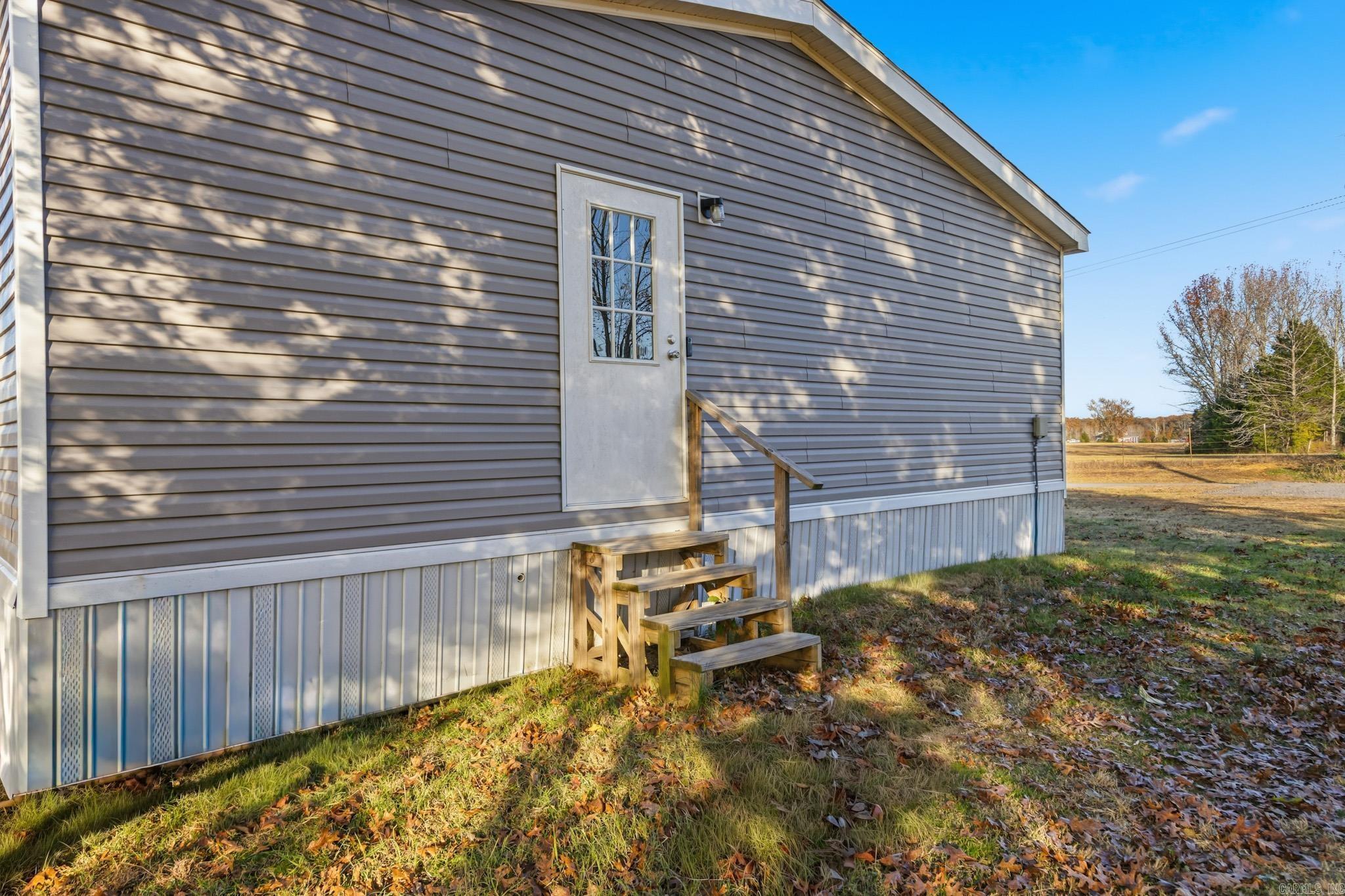 160 Oak Grove  Austin, AR