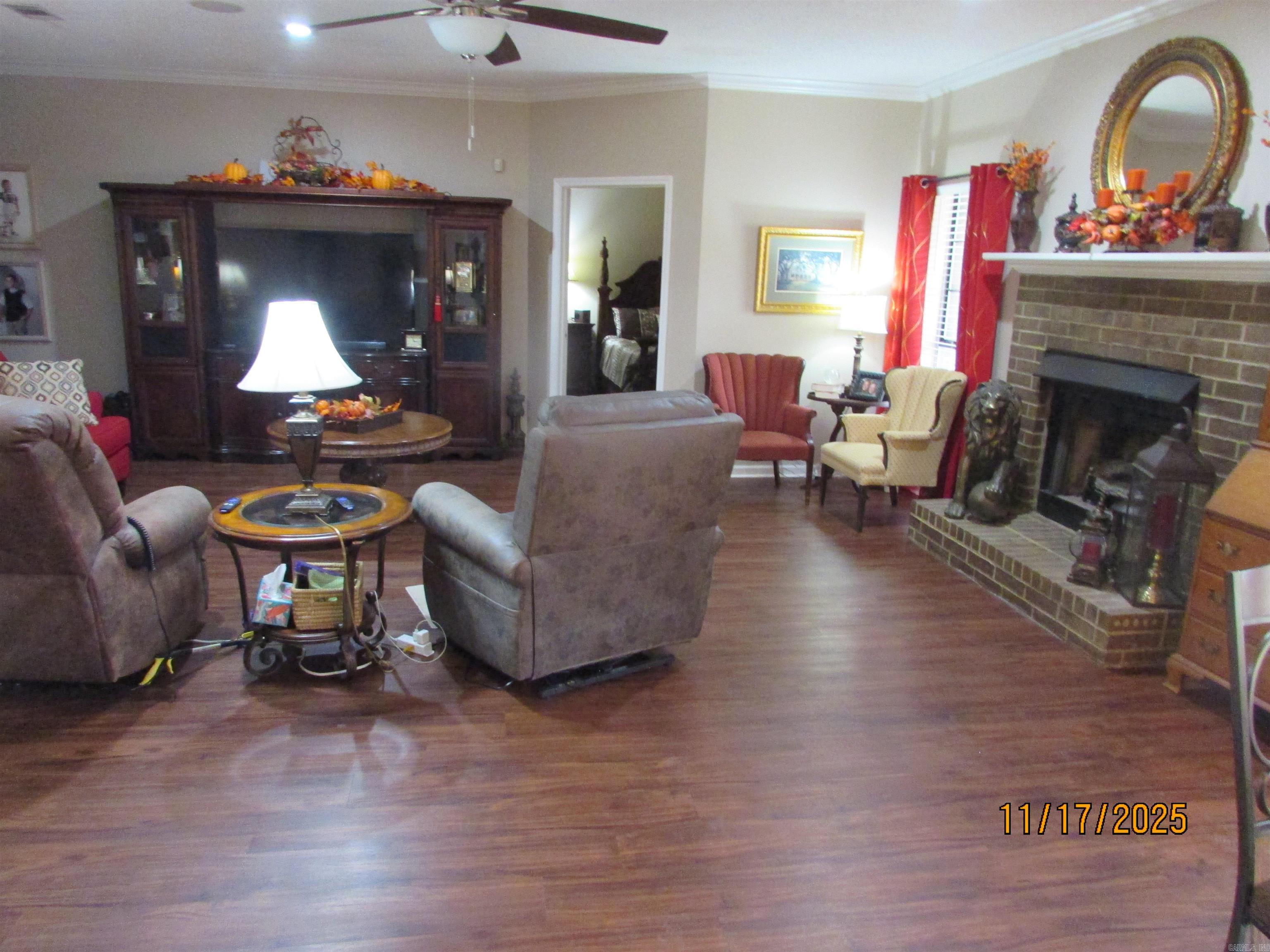 6 Winona Dr  Maumelle, AR