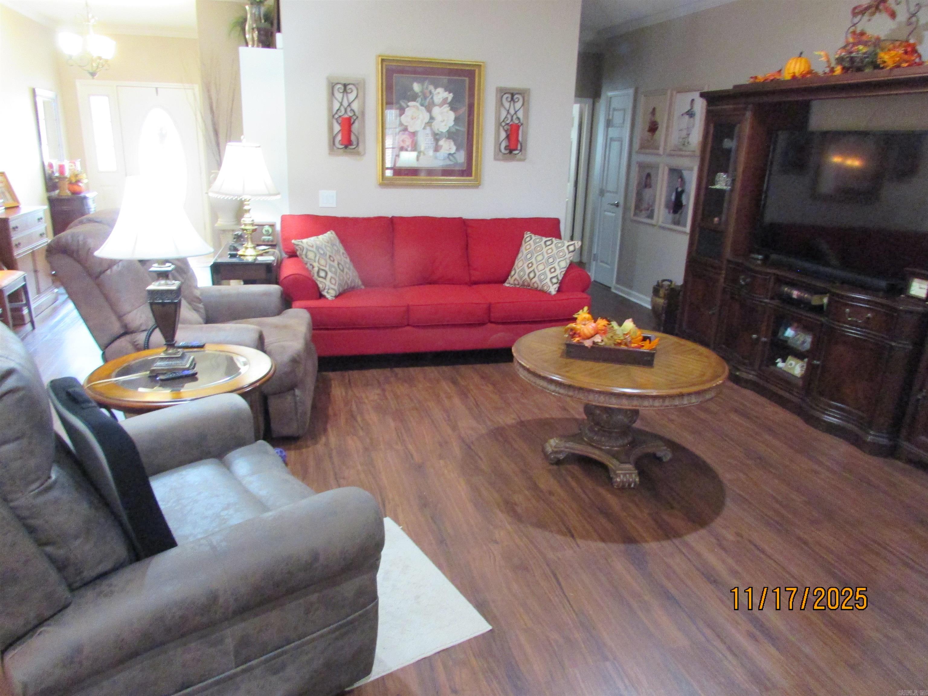 6 Winona Dr  Maumelle, AR