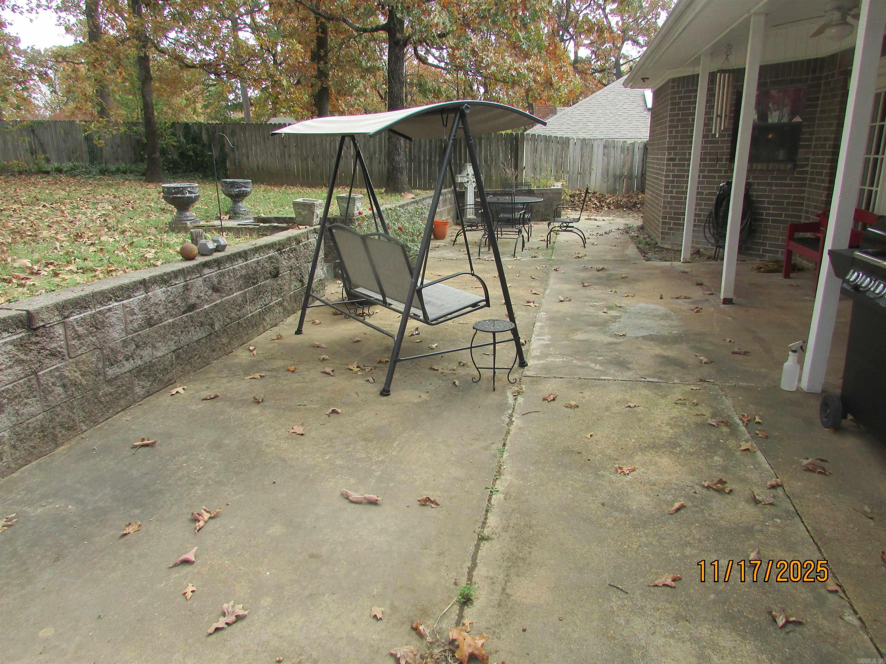 6 Winona Dr  Maumelle, AR