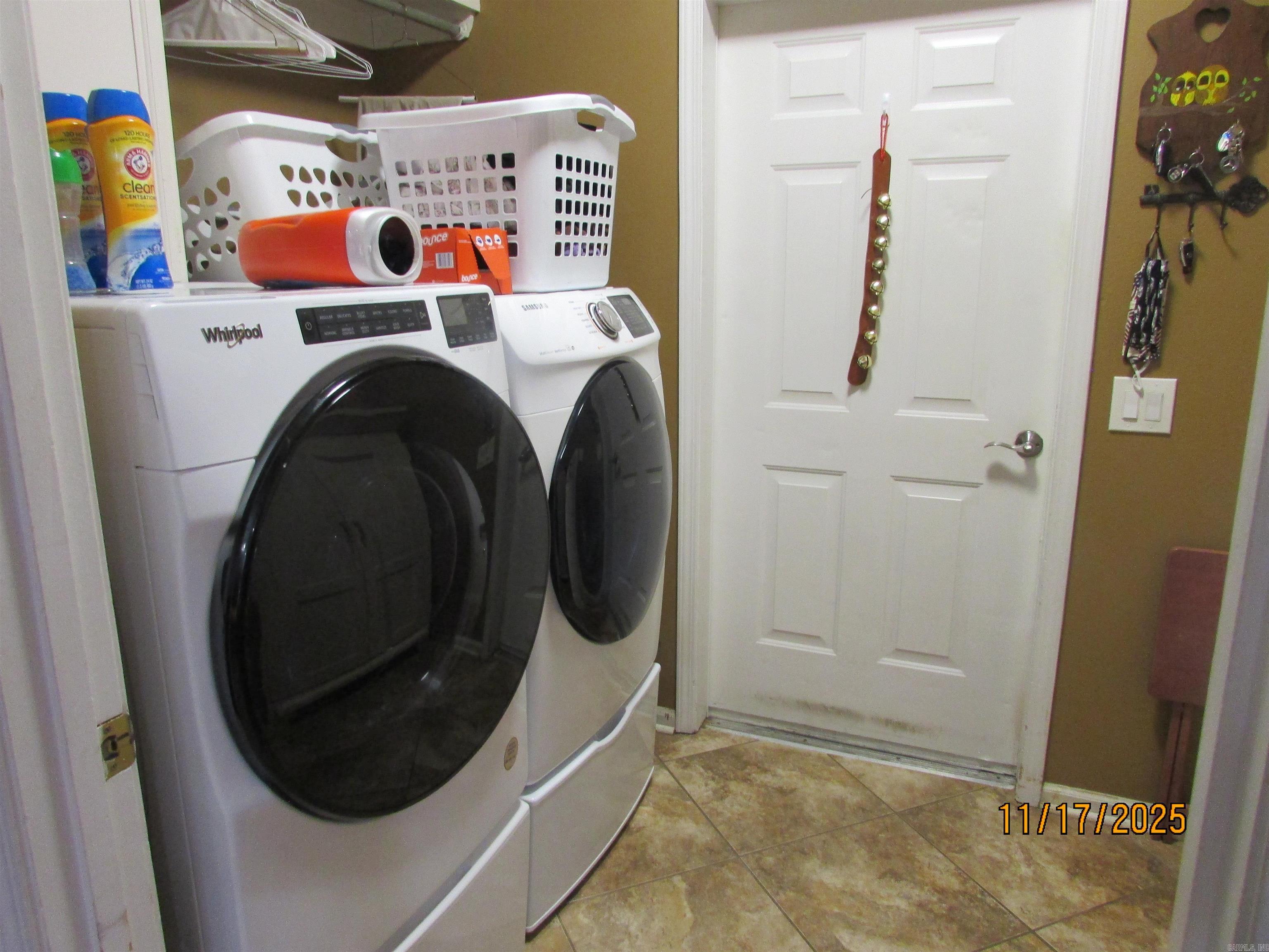 6 Winona Dr  Maumelle, AR