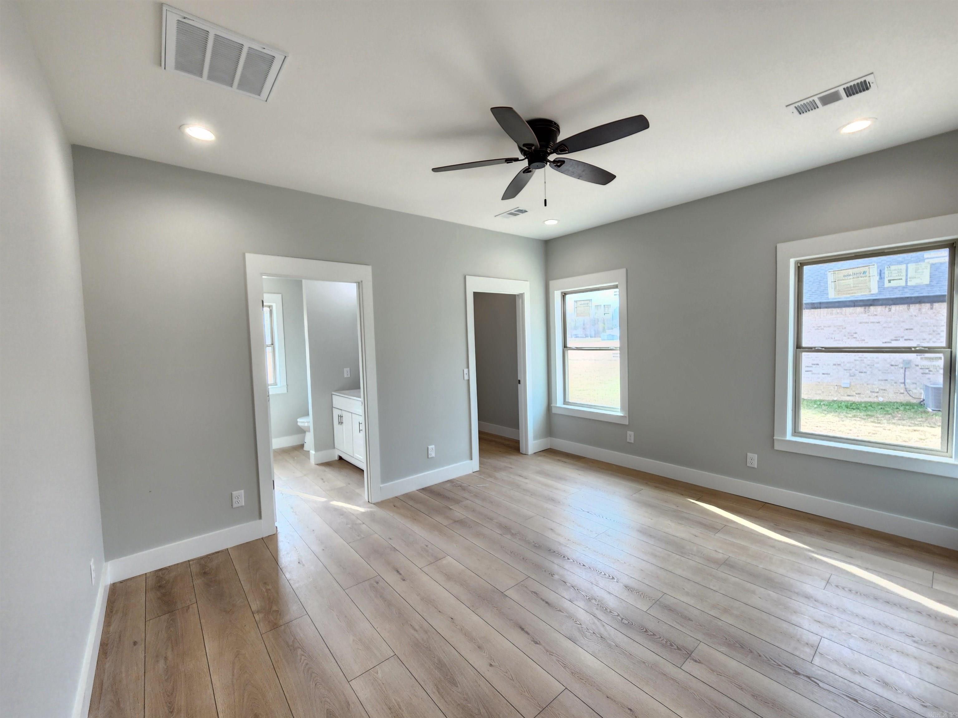 296 Walker  Higginson, AR