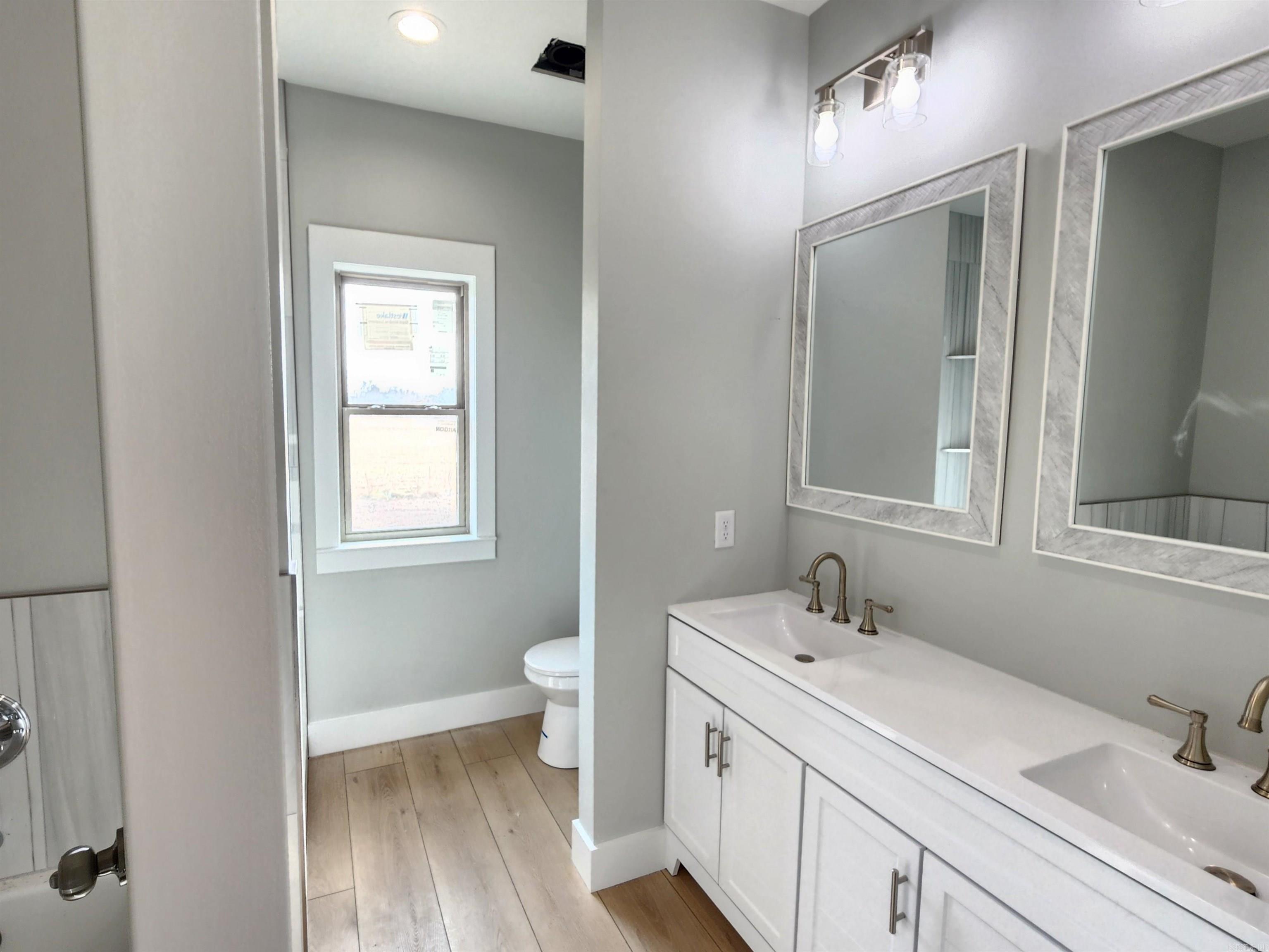 296 Walker  Higginson, AR