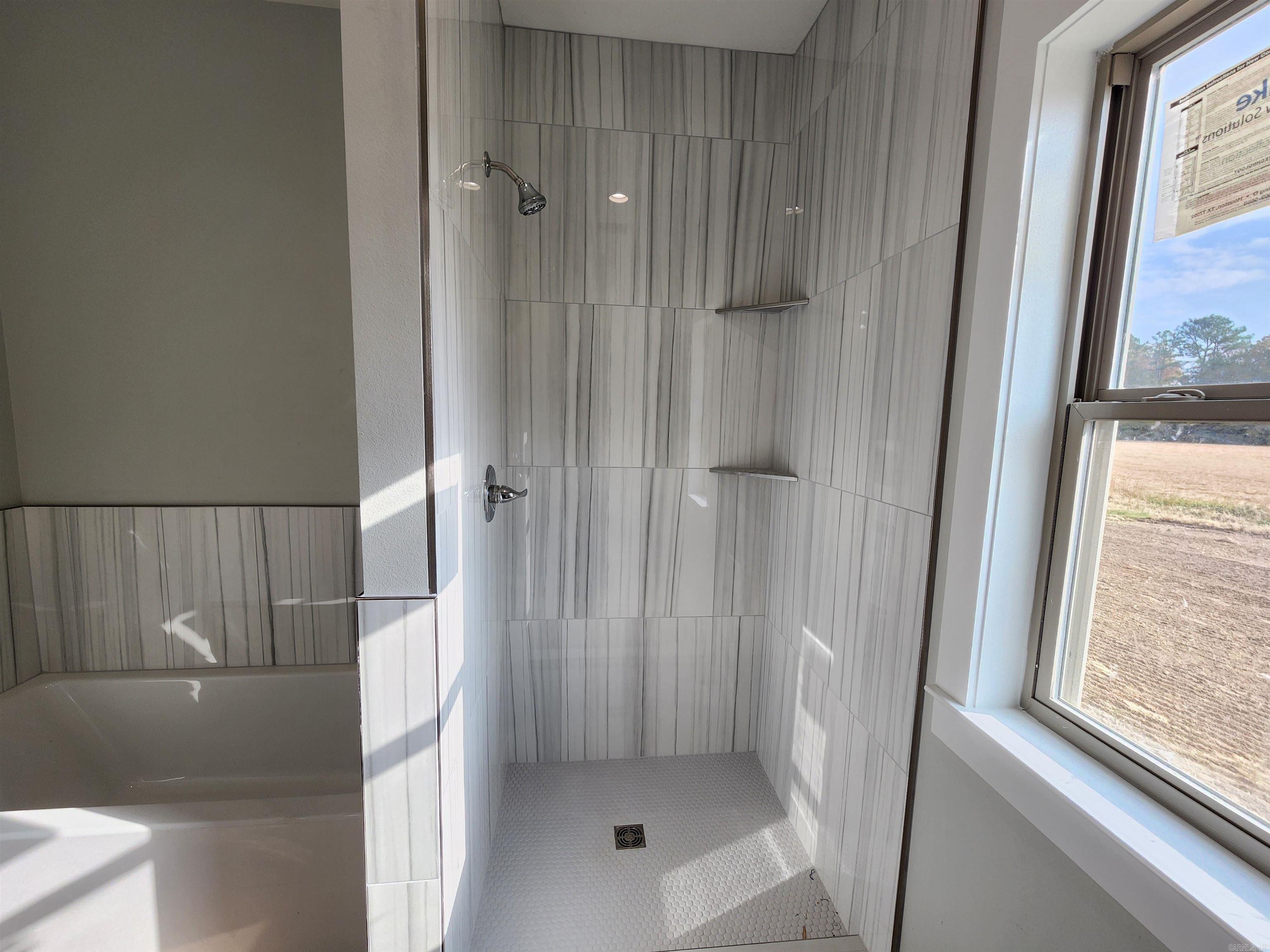 296 Walker  Higginson, AR