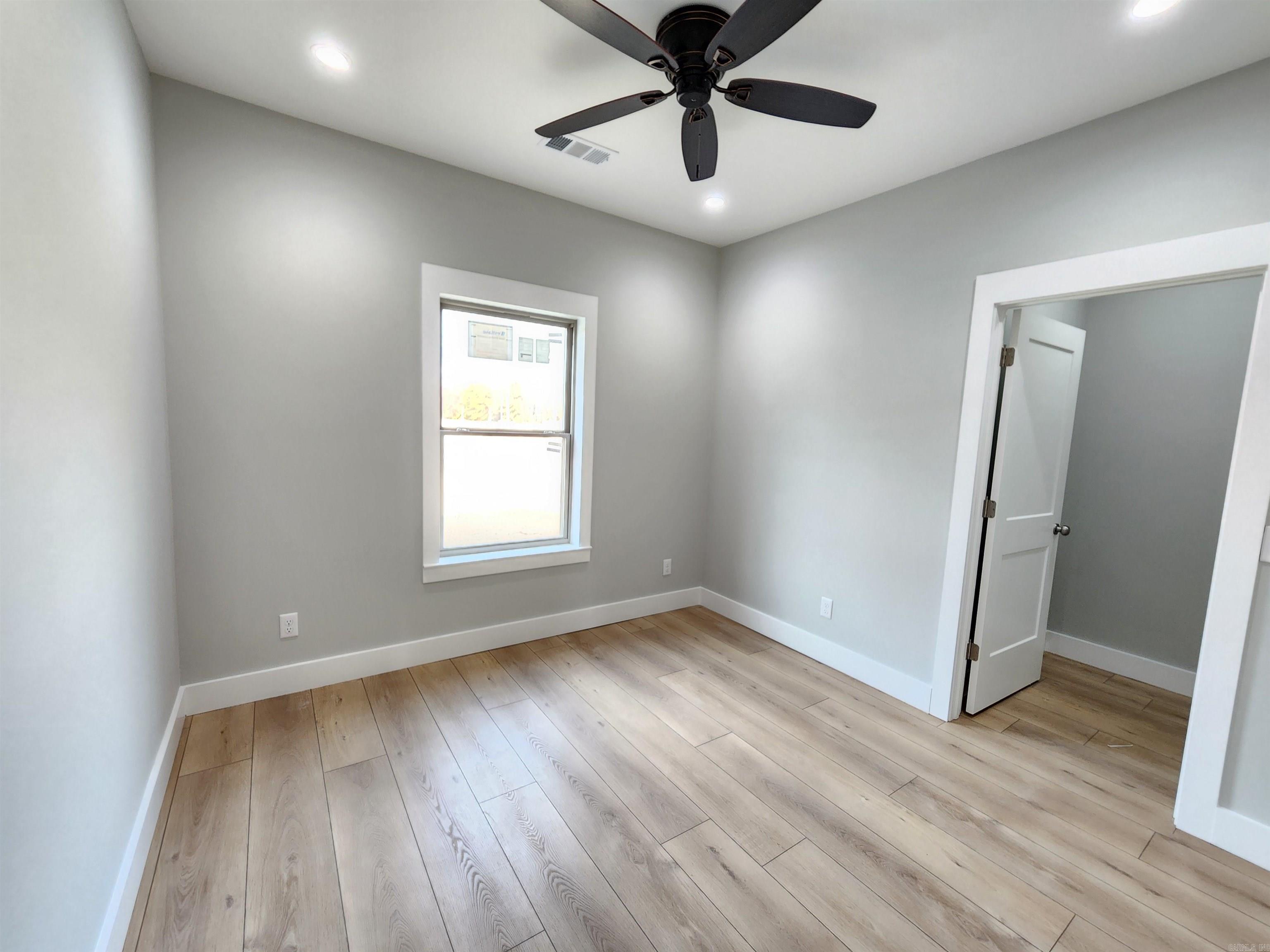 296 Walker  Higginson, AR