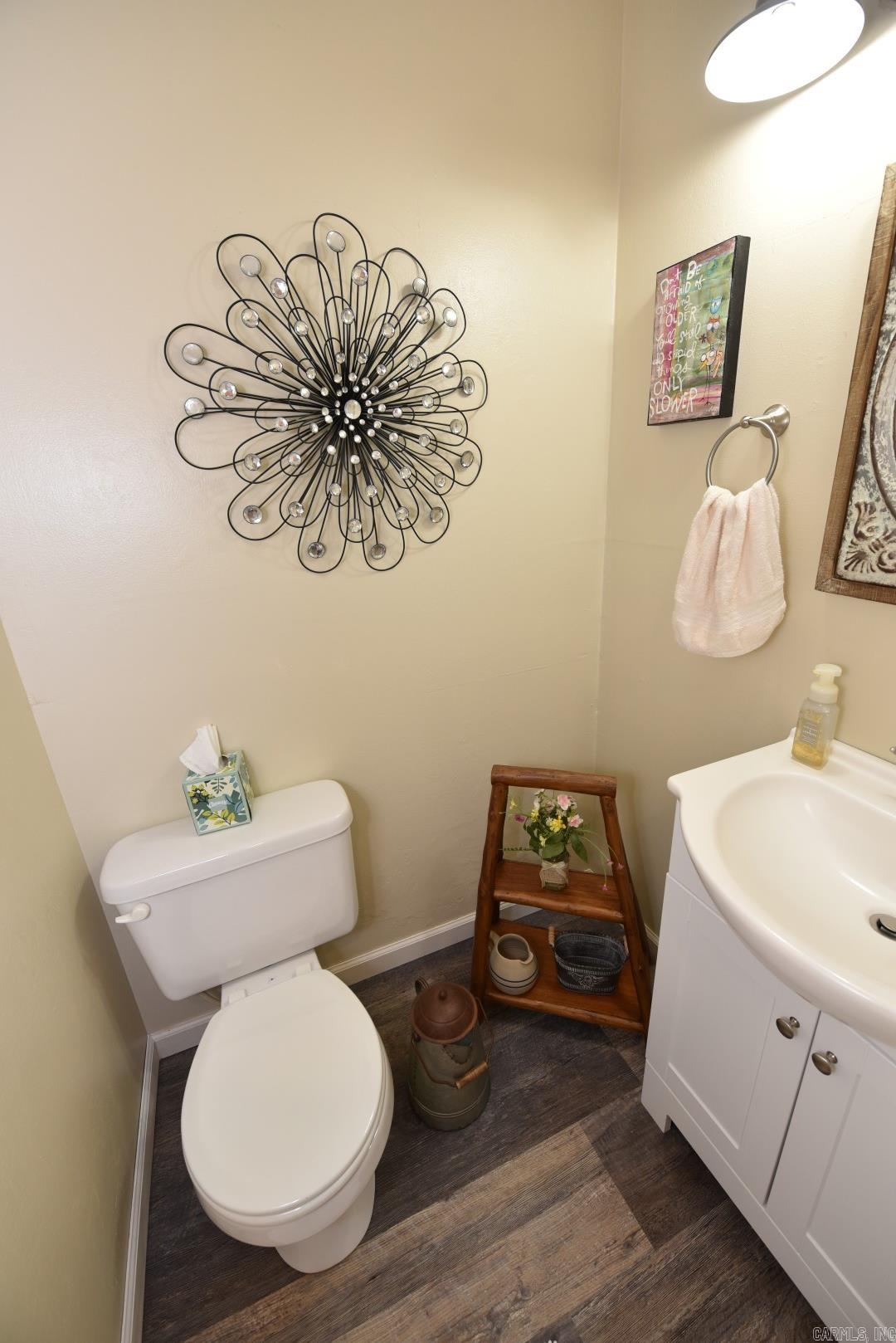 601 Dave Creek  Fairfield Bay, AR