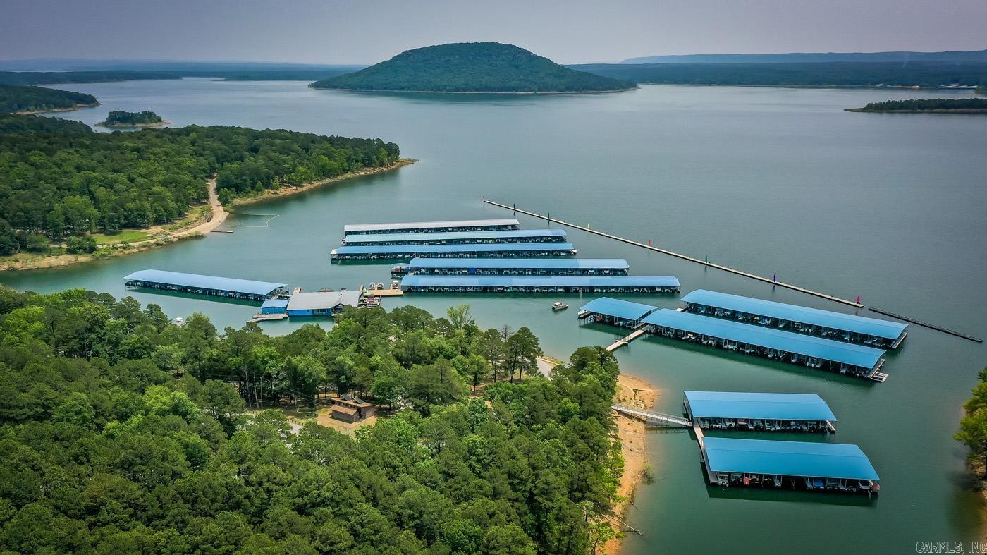 601 Dave Creek  Fairfield Bay, AR