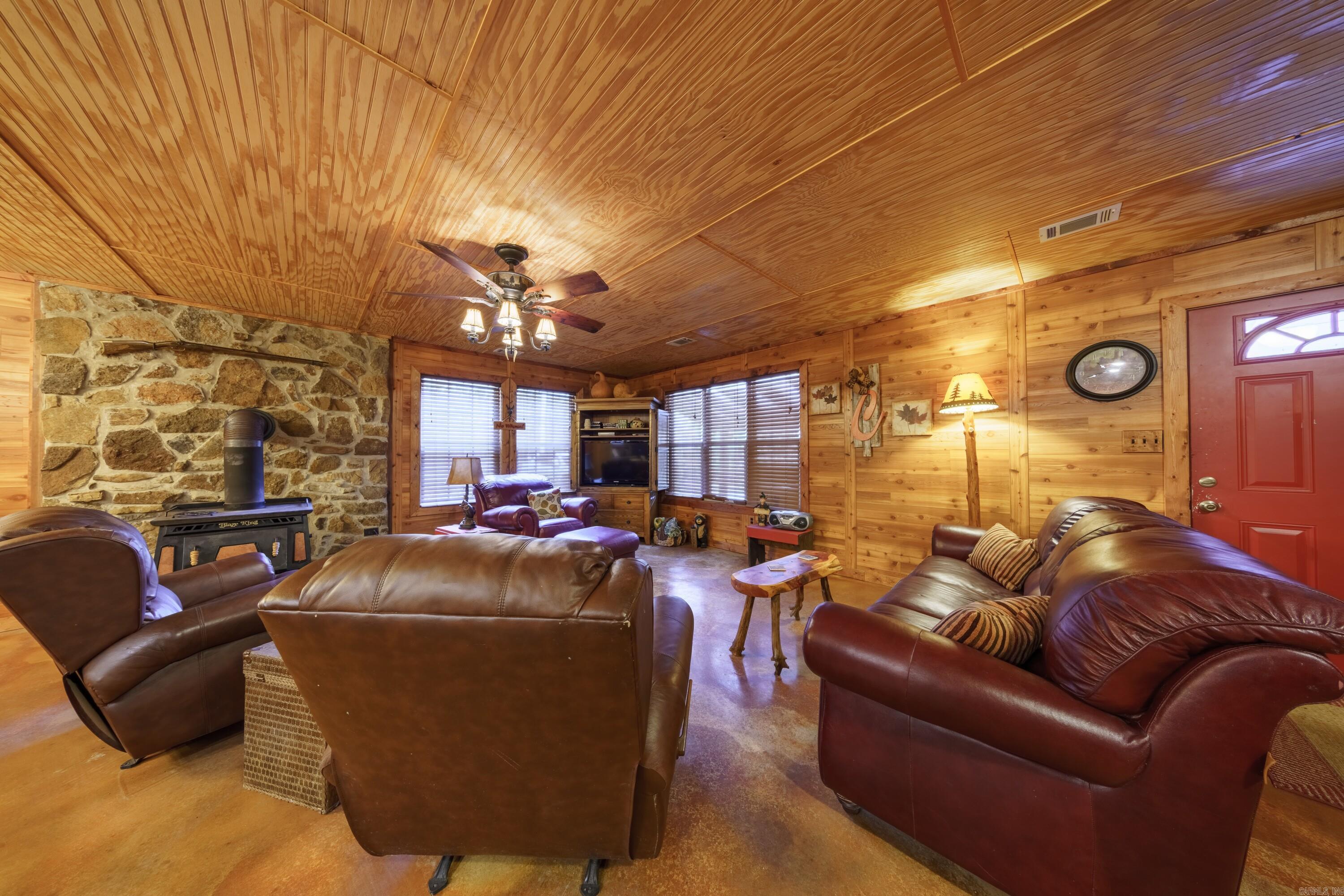 253 Judge Anderson Rd  Smithville, AR