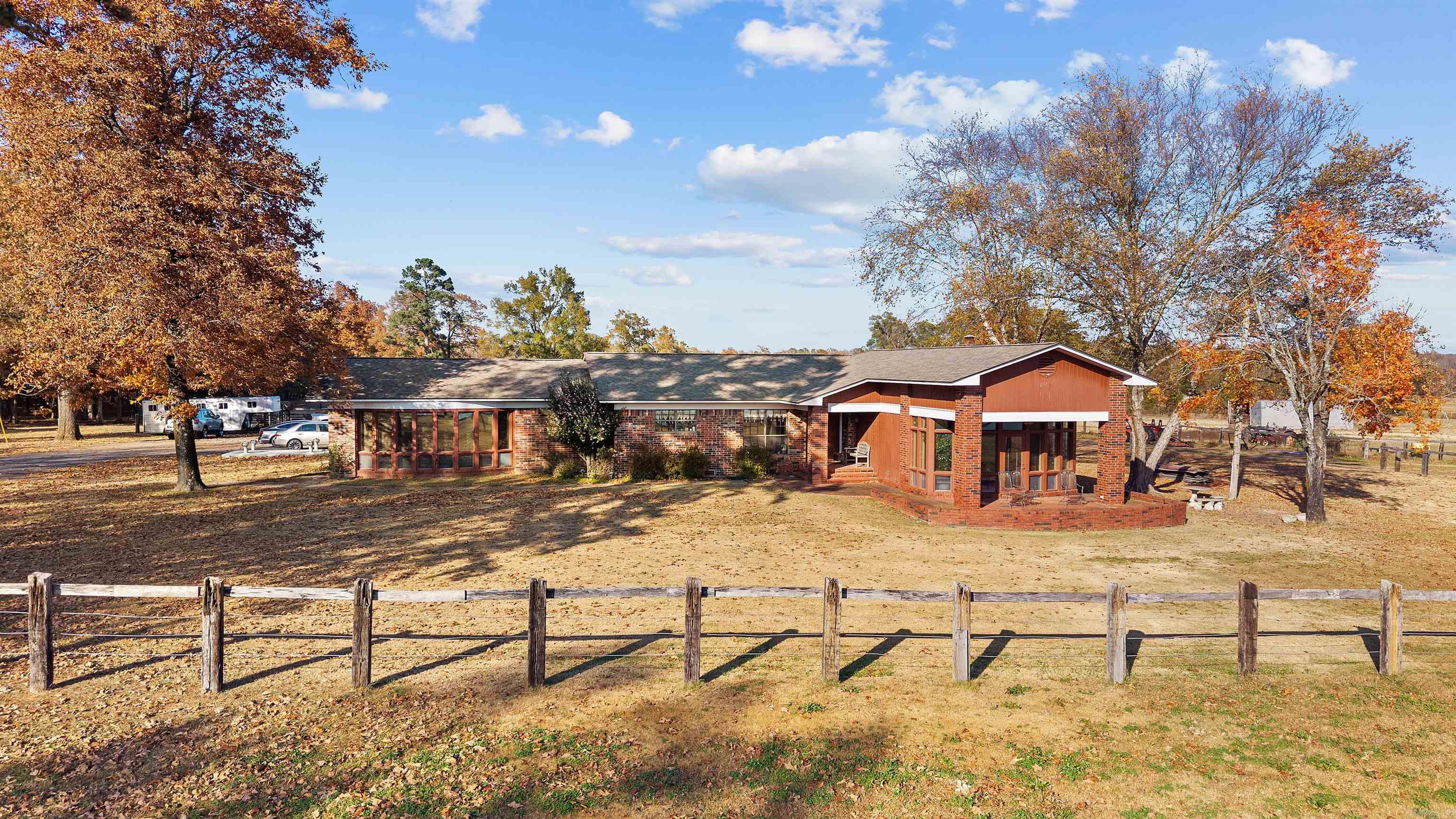 9832 CONGO  Benton, AR