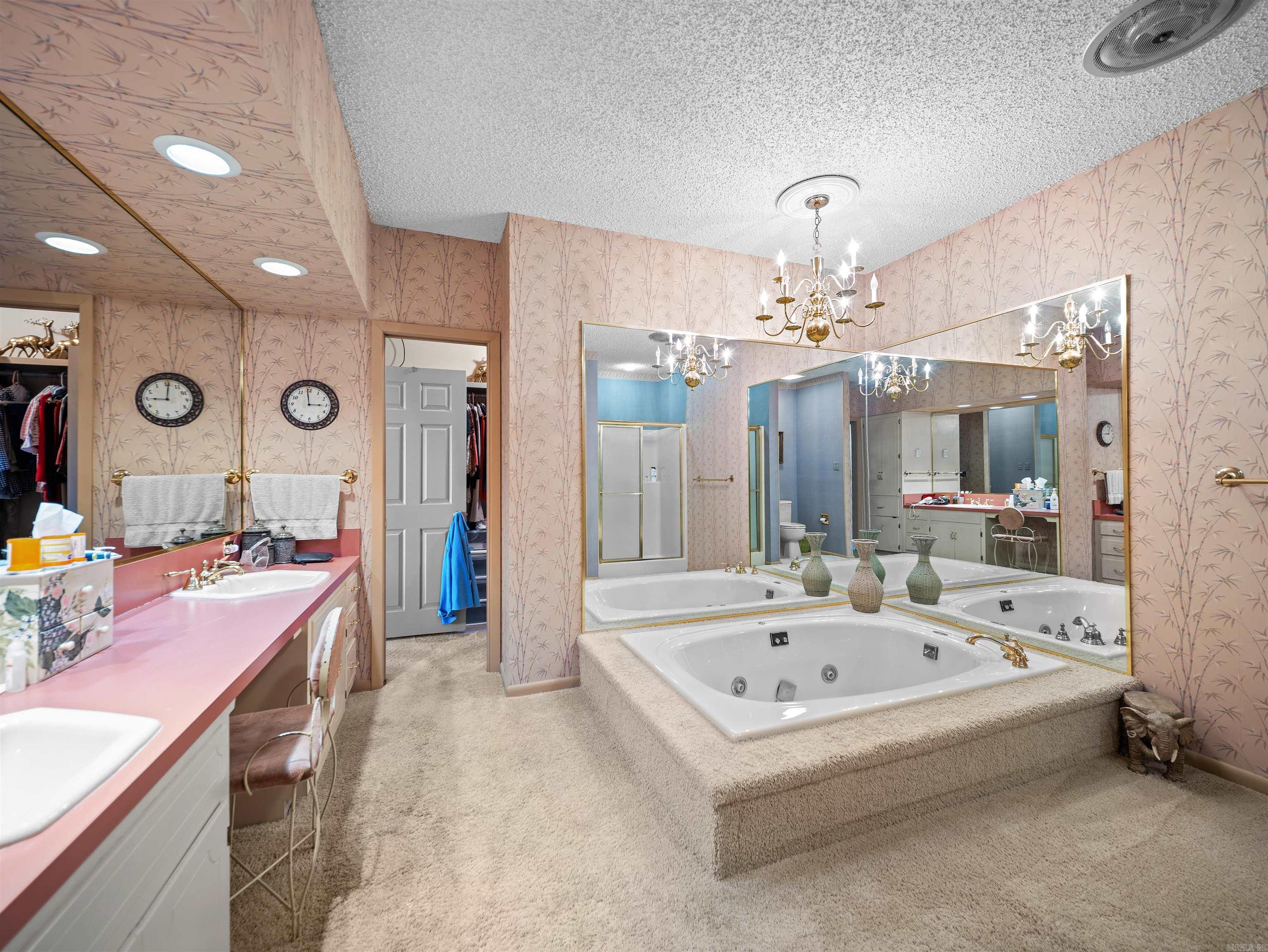 9832 CONGO  Benton, AR