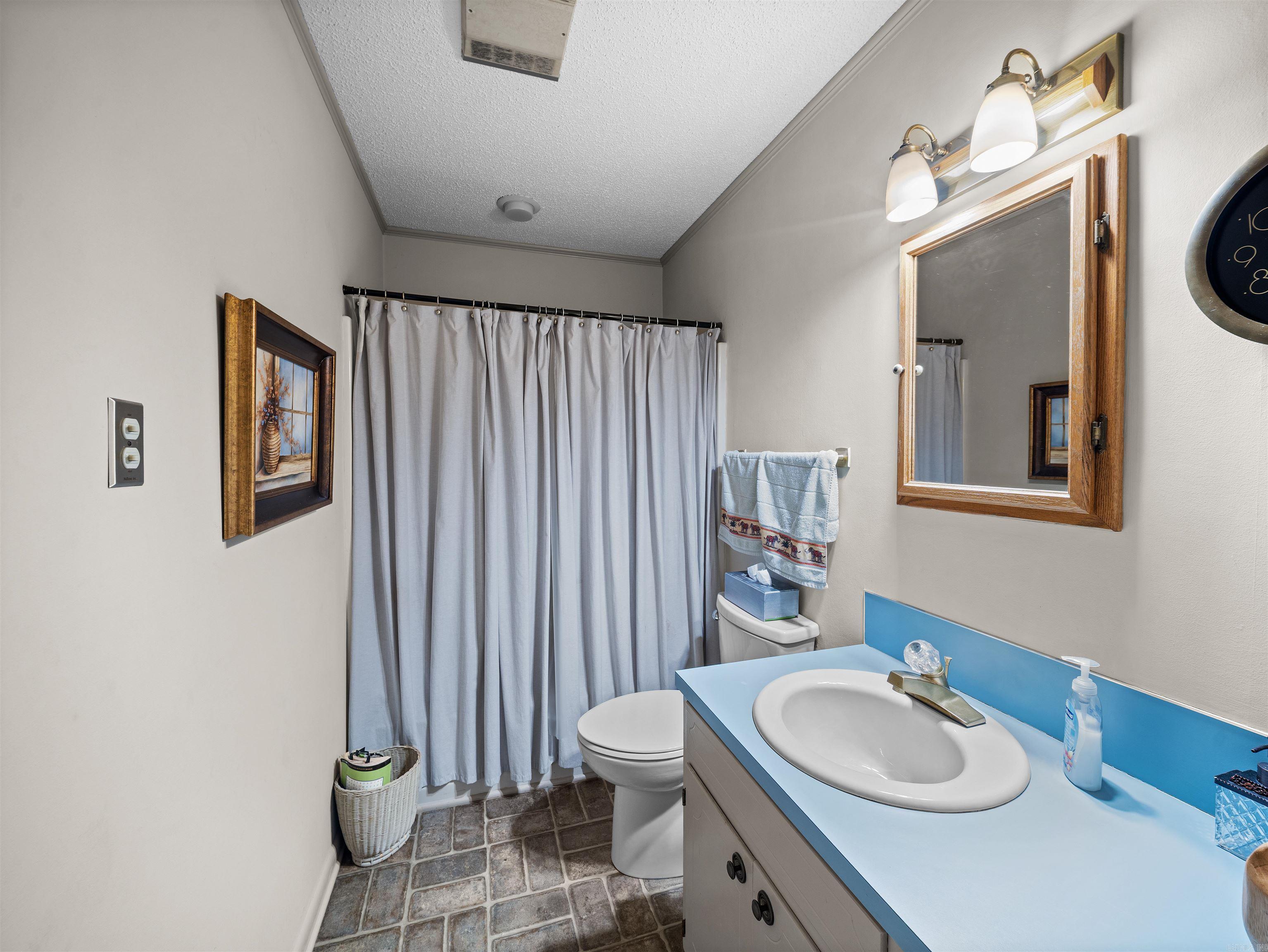 9832 CONGO  Benton, AR