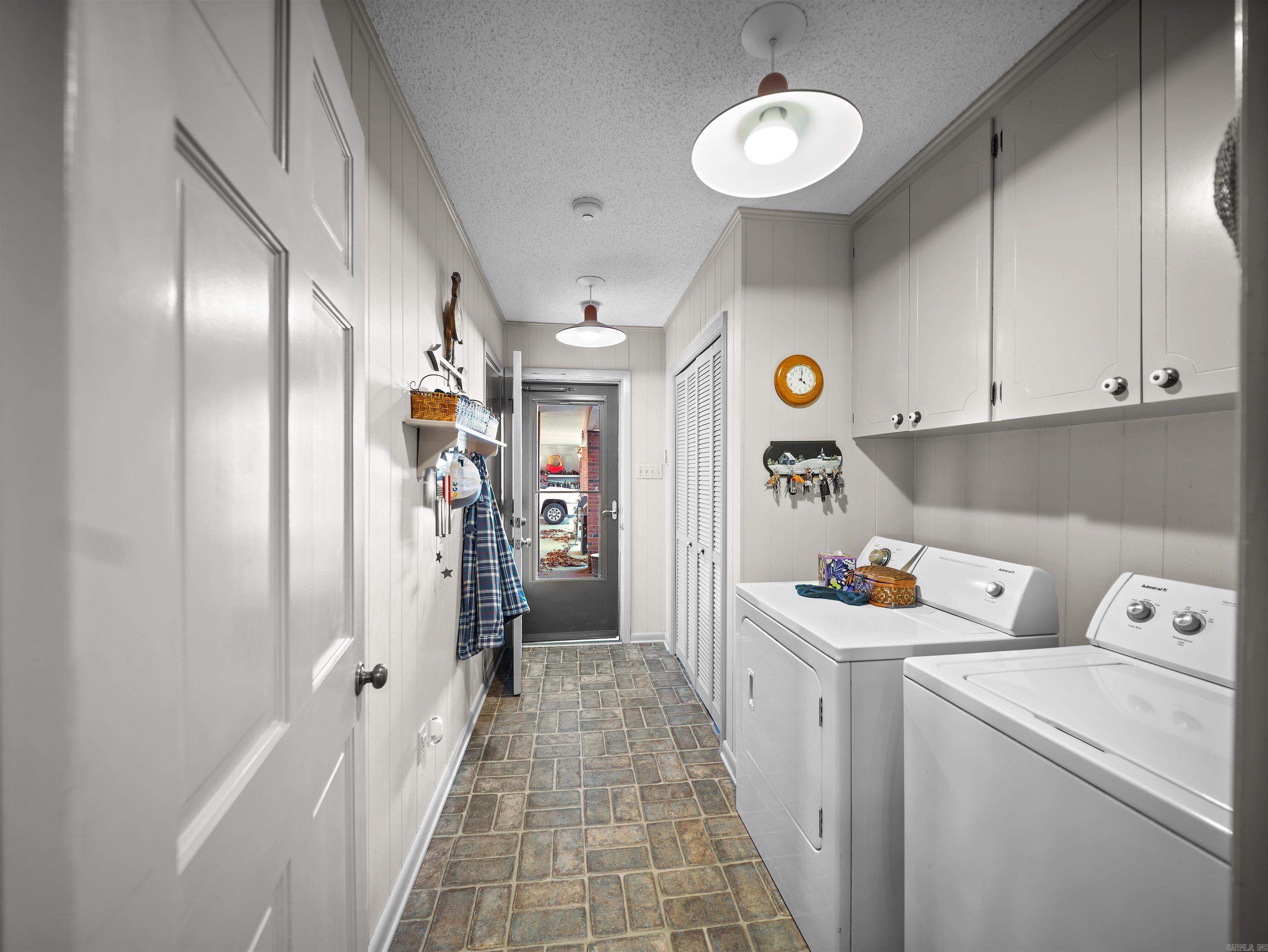 9832 CONGO  Benton, AR