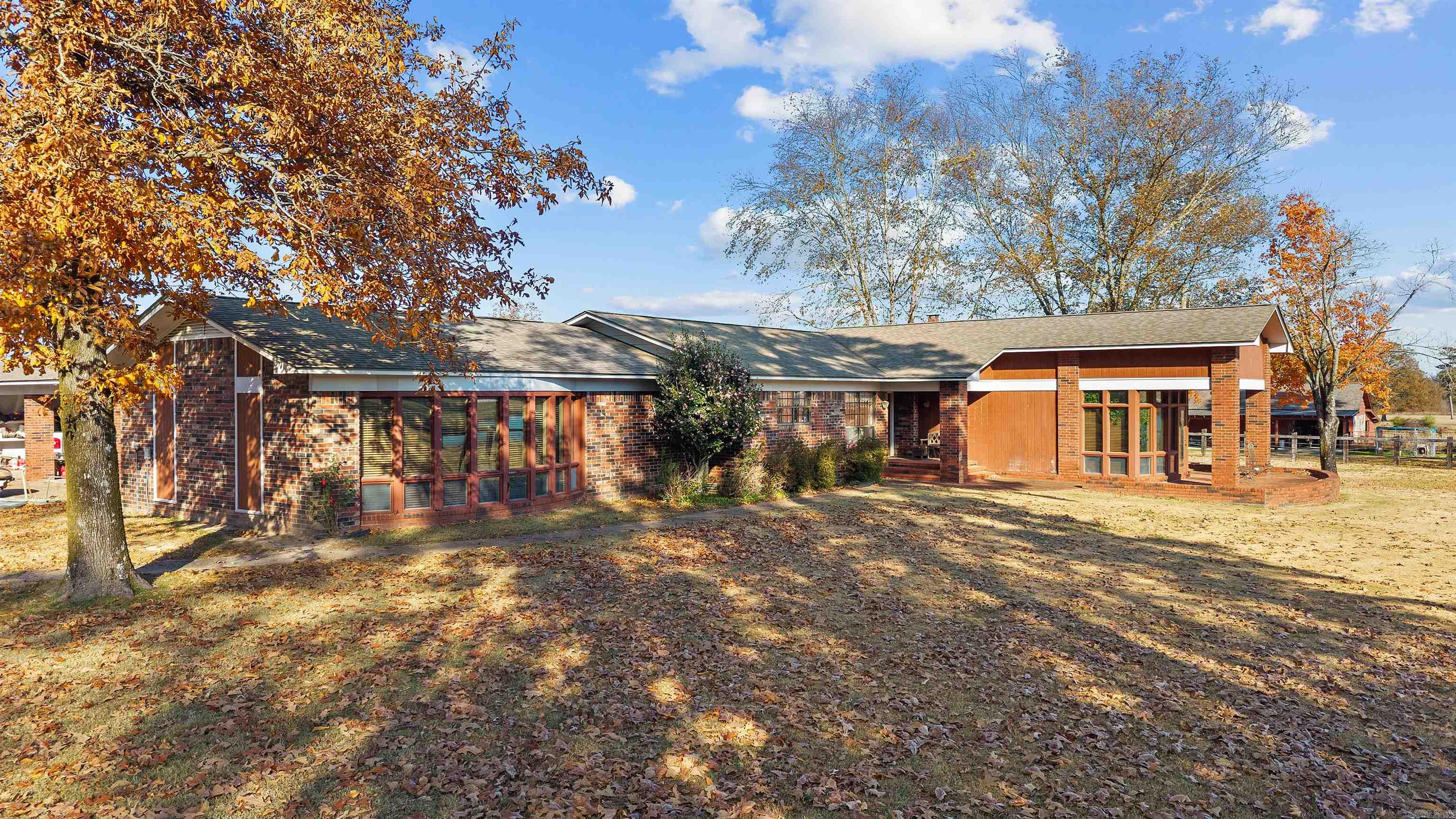 9832 CONGO  Benton, AR