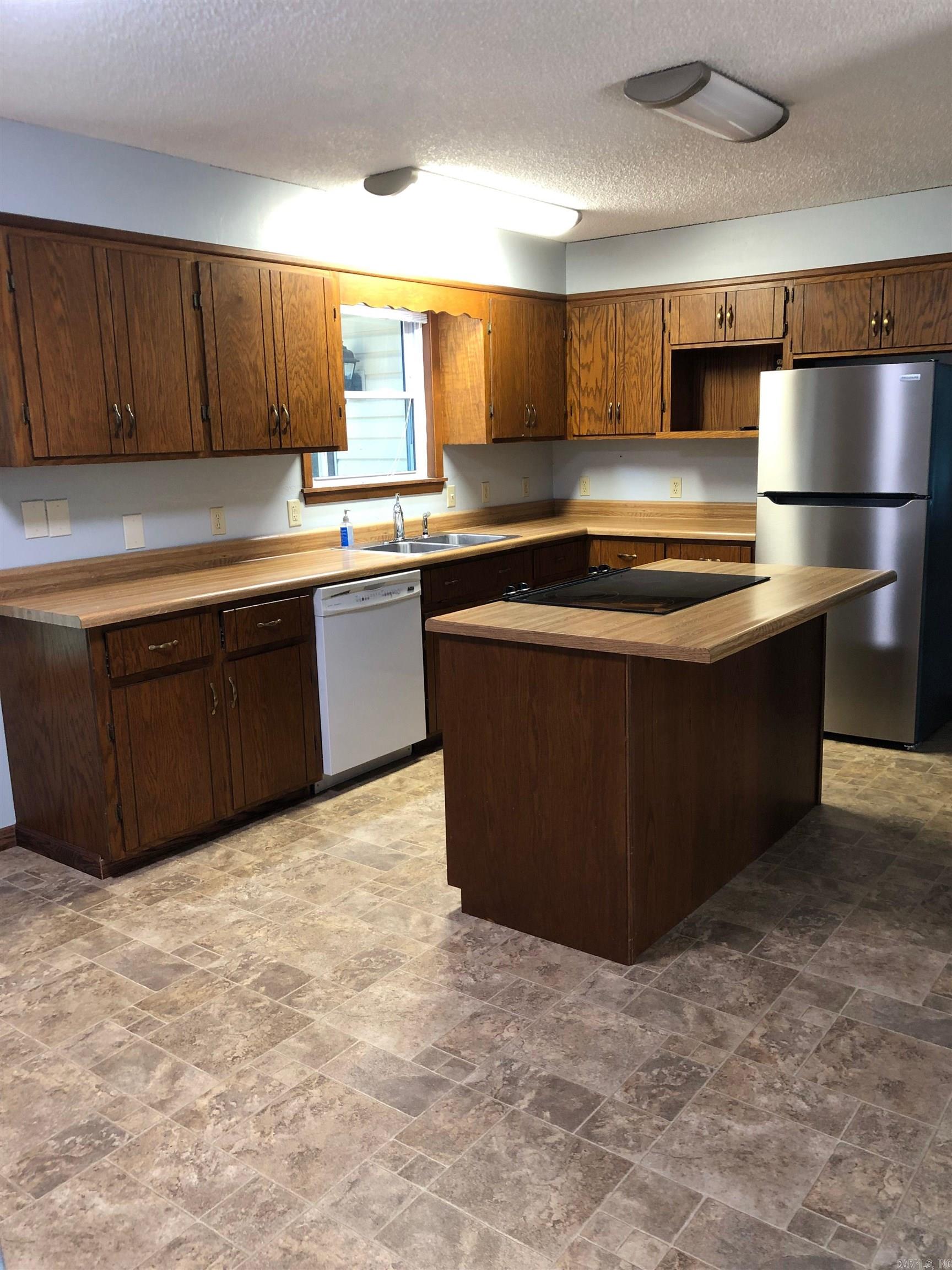 125 Bluebird Glen  Searcy, AR