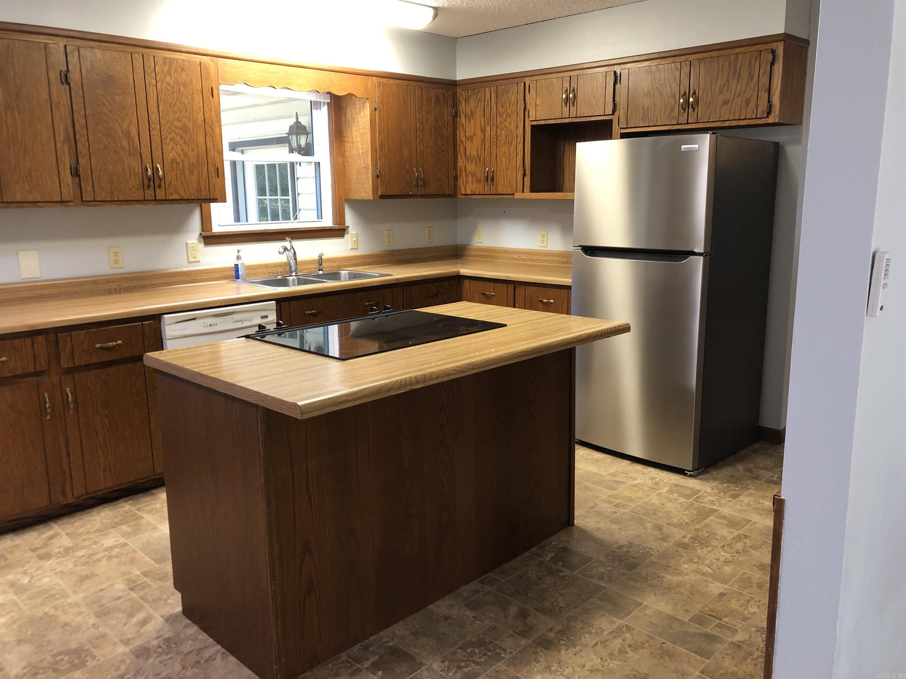 125 Bluebird Glen  Searcy, AR