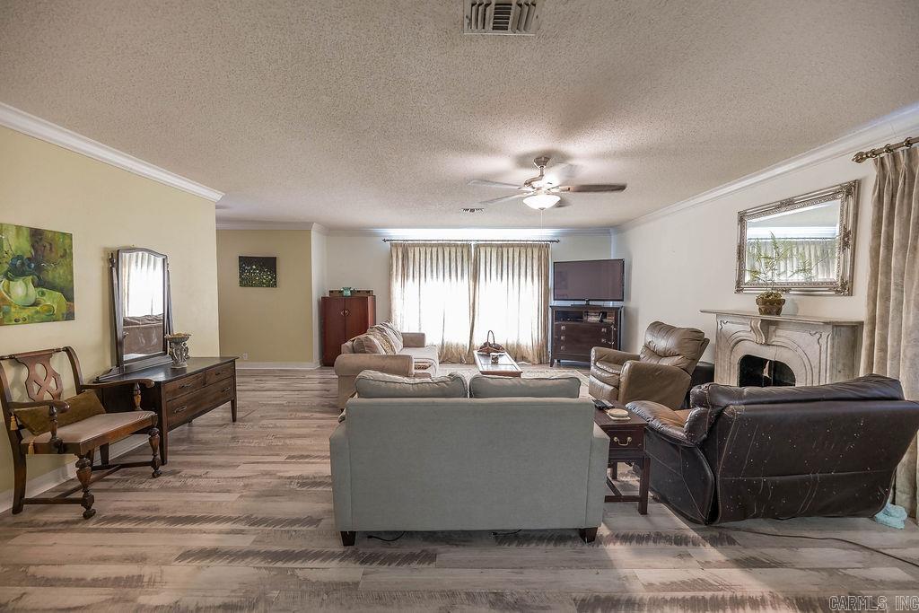 1306 W Main  El Dorado, AR