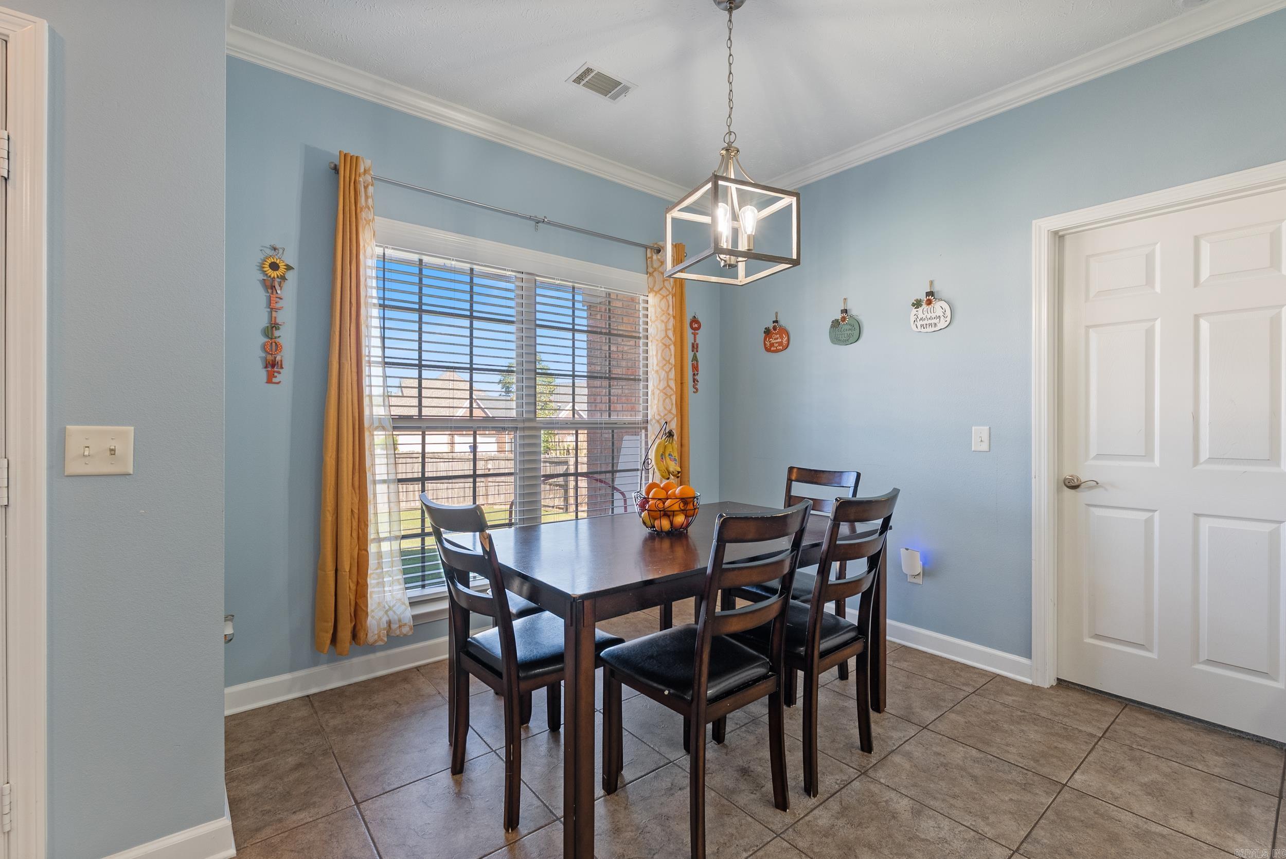 102 Creek Valley  Maumelle, AR