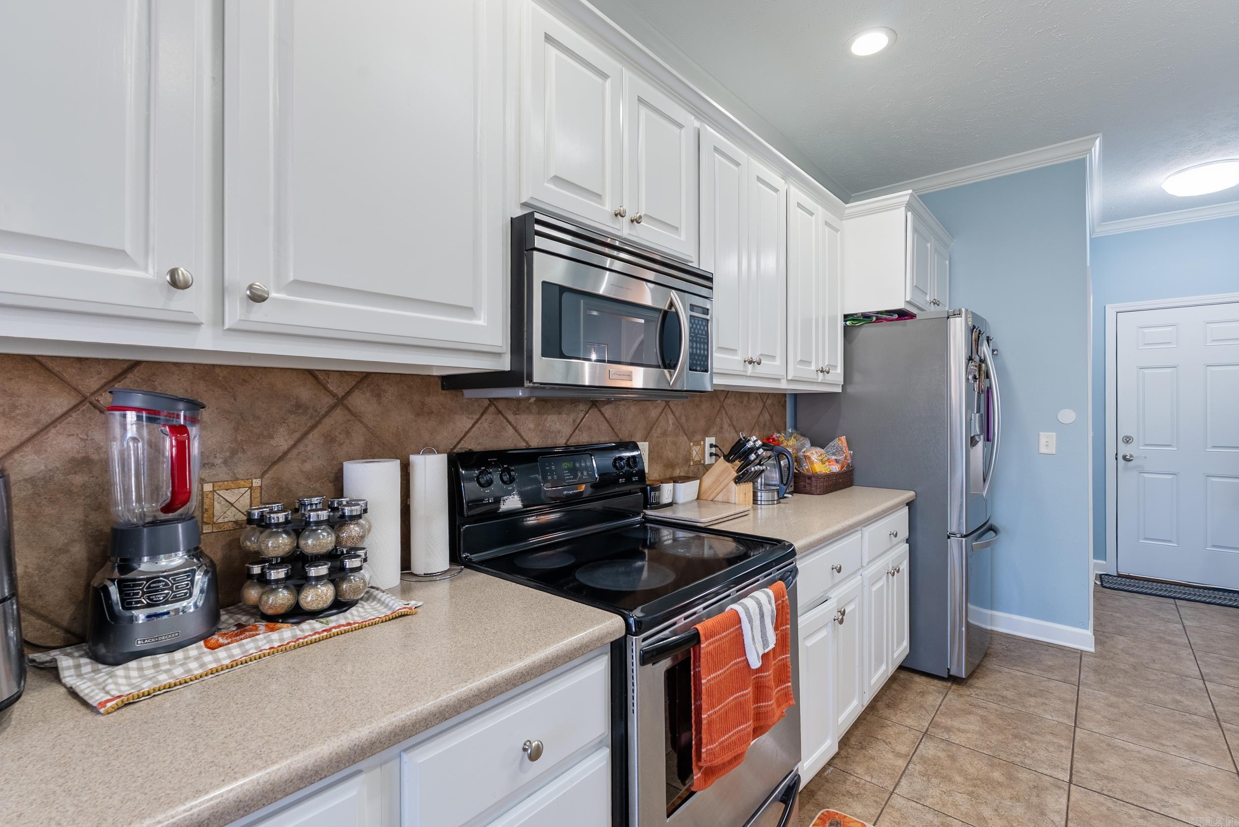 102 Creek Valley  Maumelle, AR