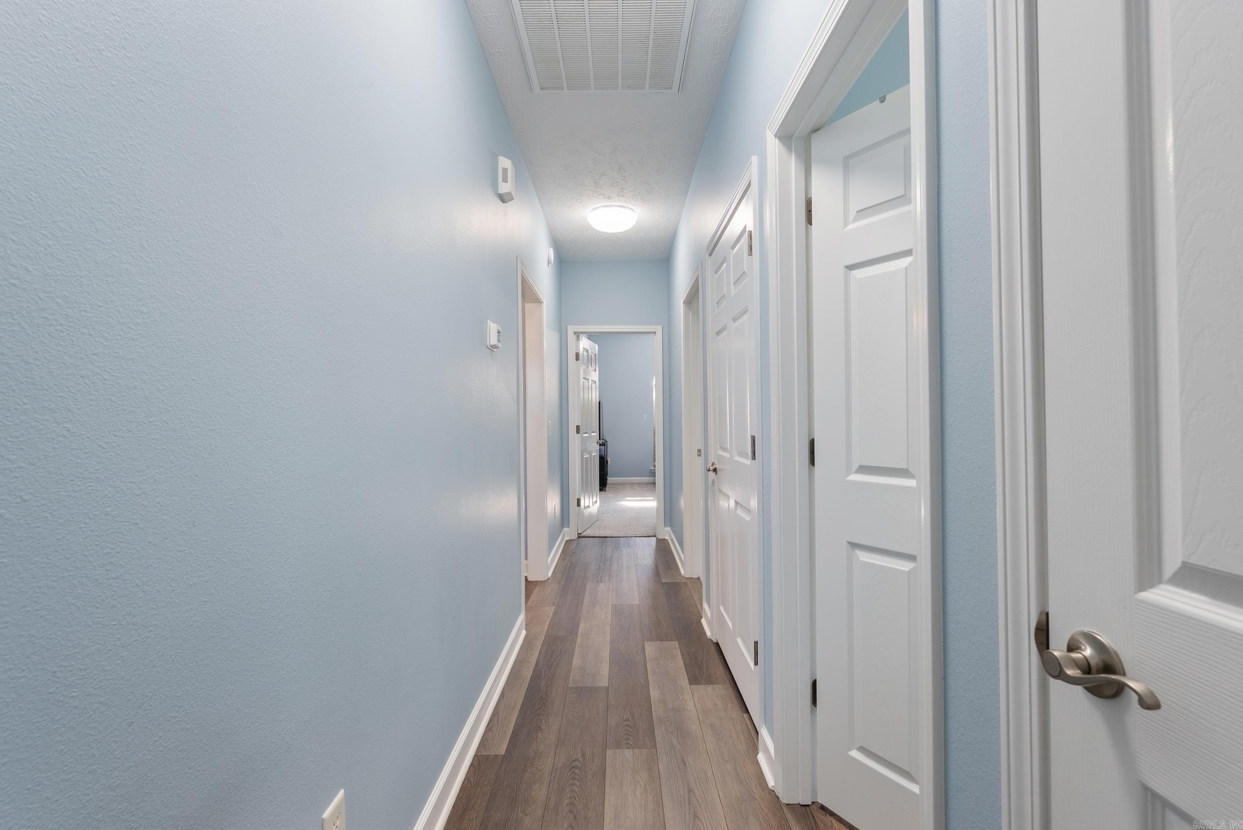 102 Creek Valley  Maumelle, AR