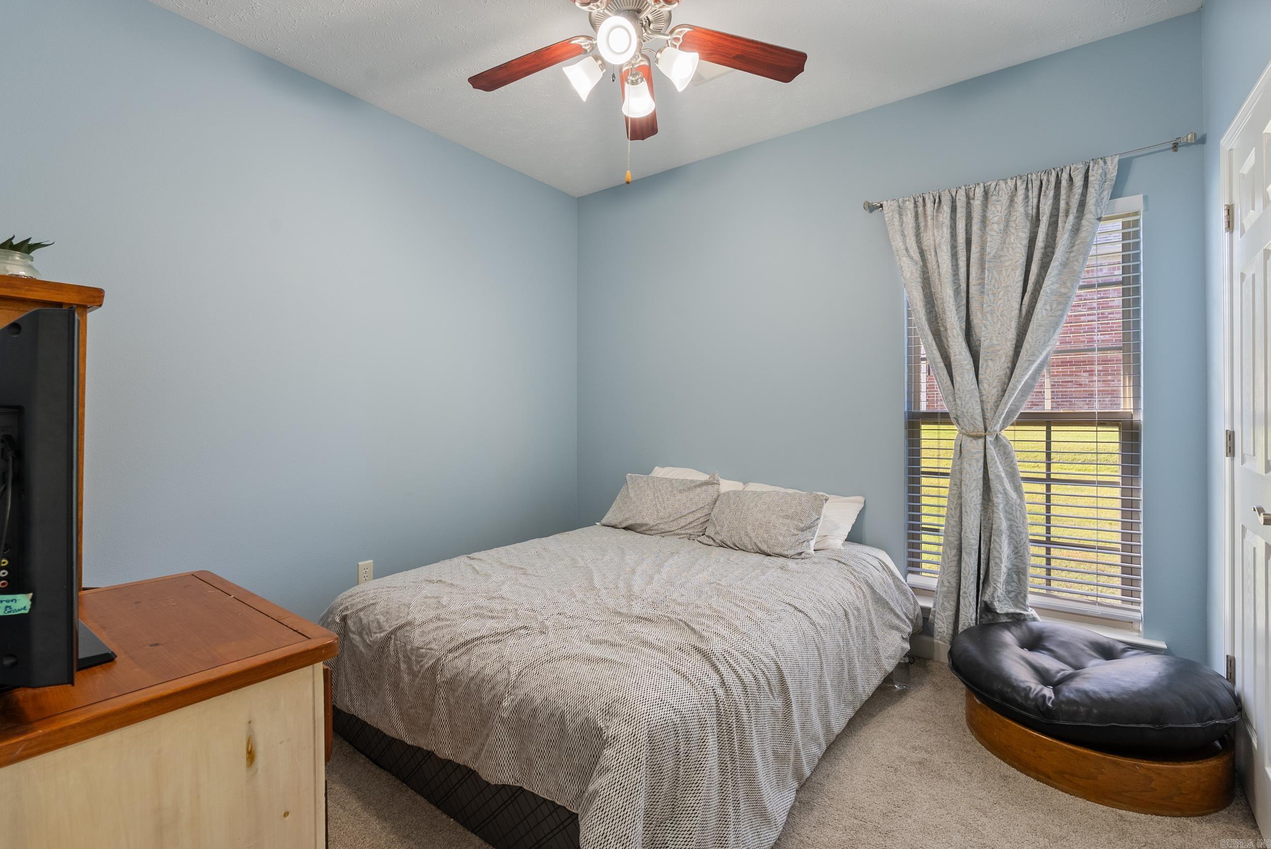 102 Creek Valley  Maumelle, AR