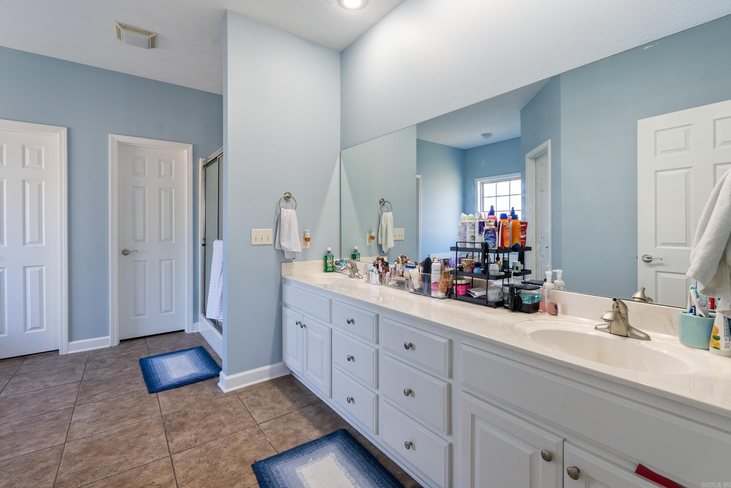 102 Creek Valley  Maumelle, AR