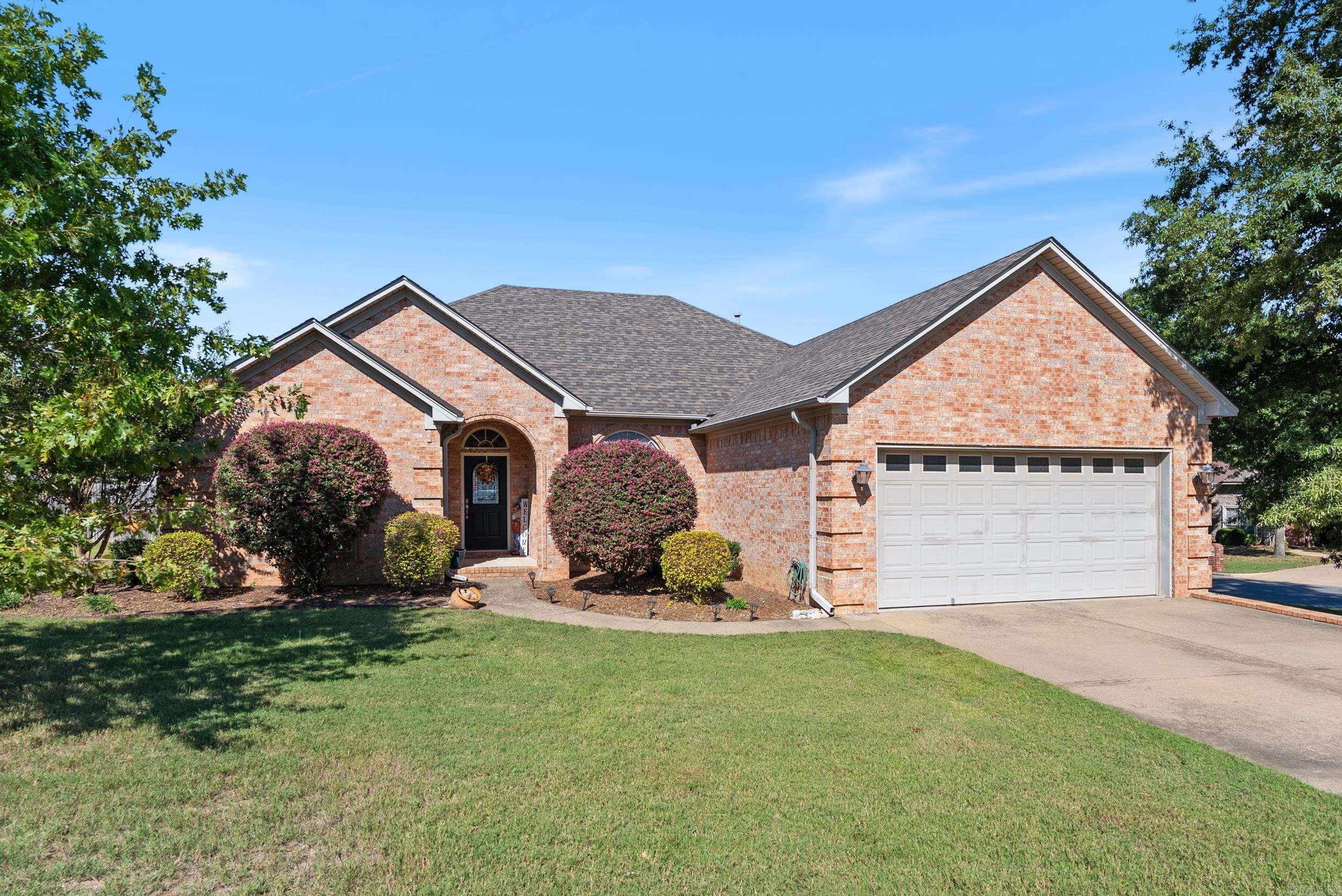 102 Creek Valley  Maumelle, AR