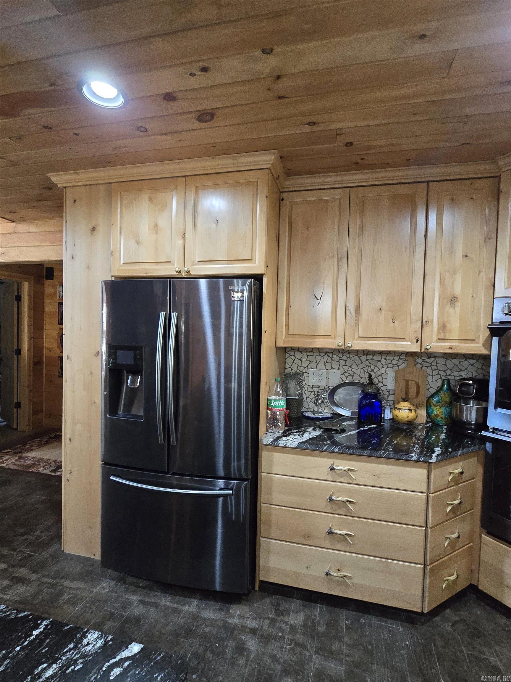 768 CR 153  Elizabeth, AR