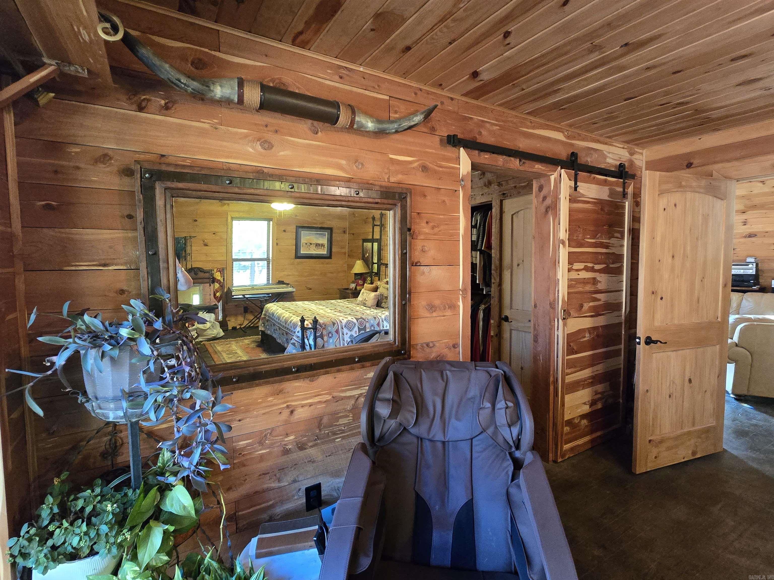 768 CR 153  Elizabeth, AR